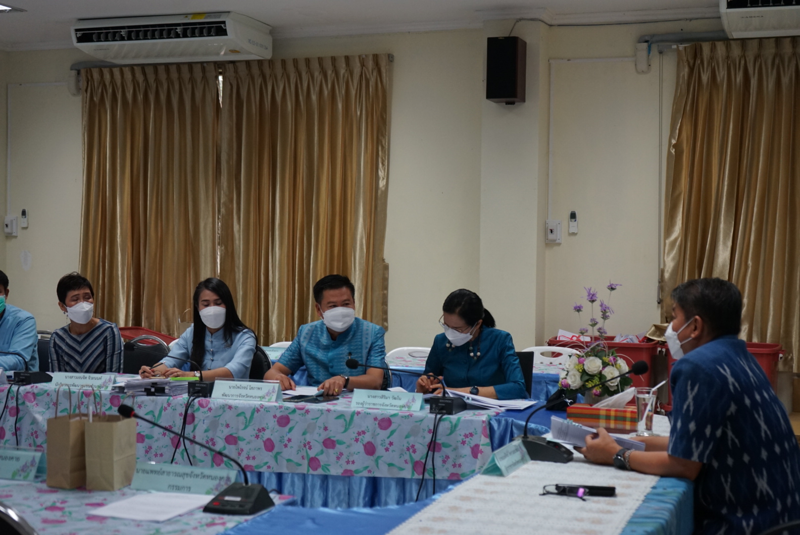 จังหวัดหนองคาย ประชุมคณะกรรมการขับเคลื่อนศูนย์แสดงและจำหน่ายผลิตภัณฑ์ OTOP จังหวัดหนองคาย ครั้งที่  2/ 2565