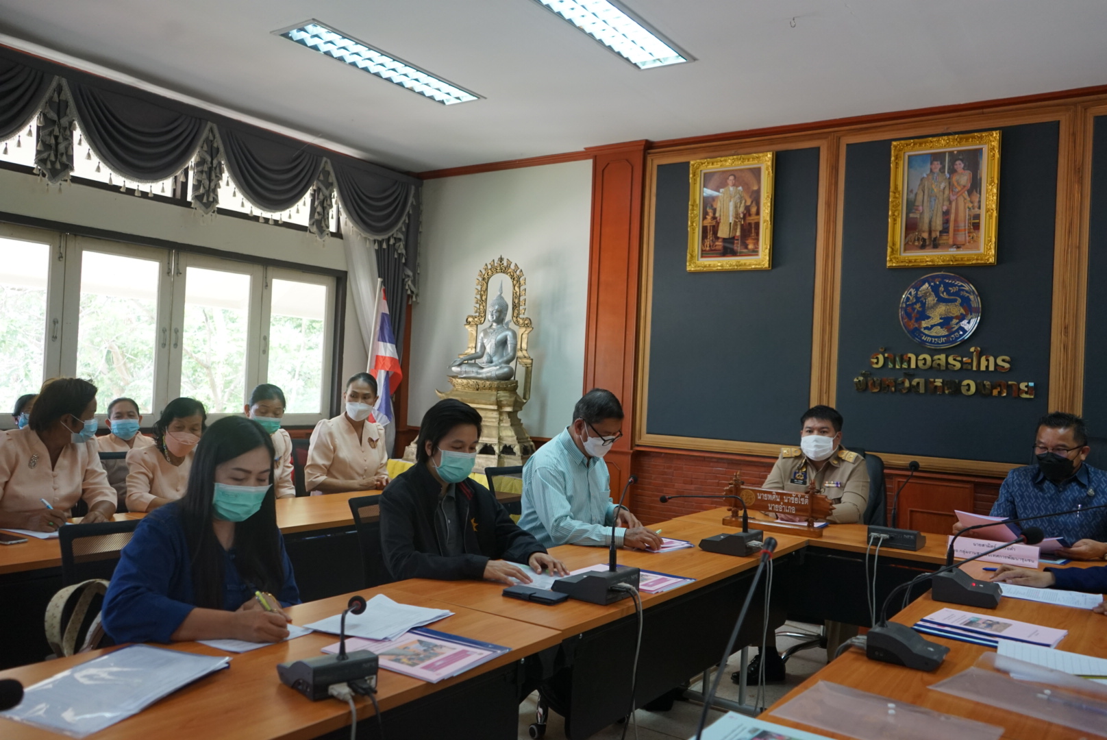 พช.หนองคาย ดำเนินการคัดเลือกคนกองทุนพัฒนาบทบาทสตรีดีเด่น ระดับจังหวัด ประจำปี 2565