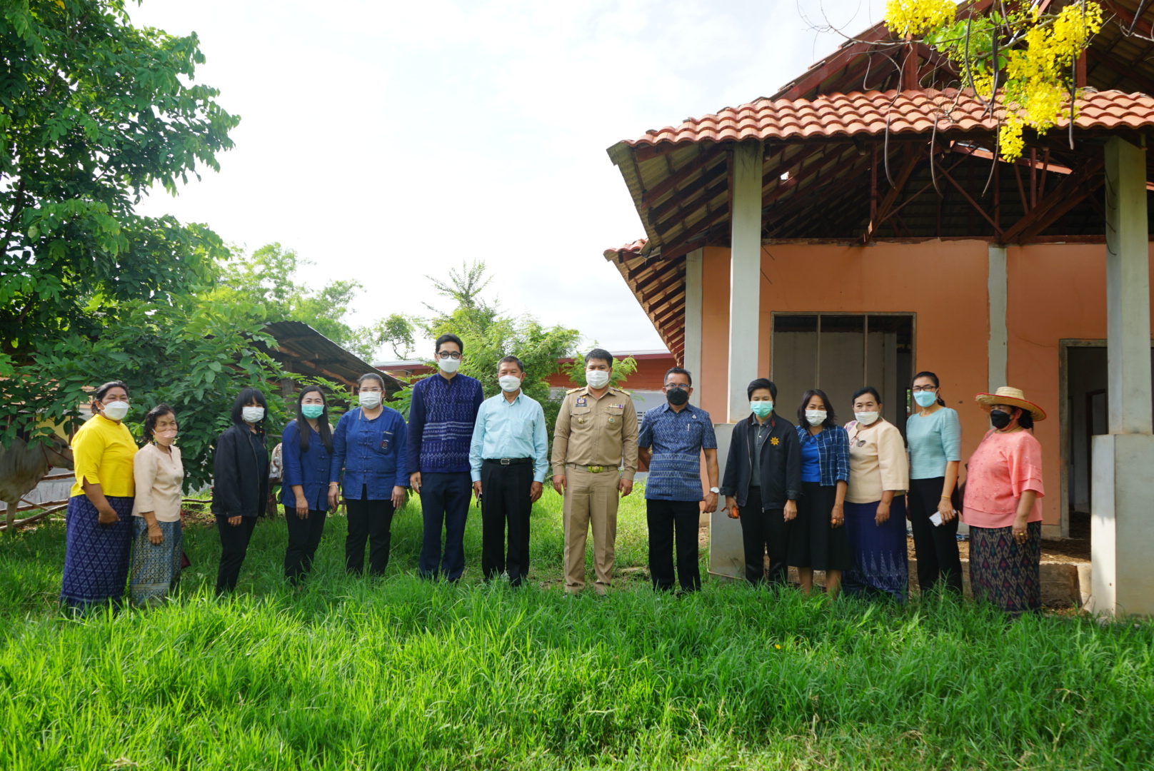 พช.หนองคาย ดำเนินการคัดเลือกคนกองทุนพัฒนาบทบาทสตรีดีเด่น ระดับจังหวัด ประจำปี 2565