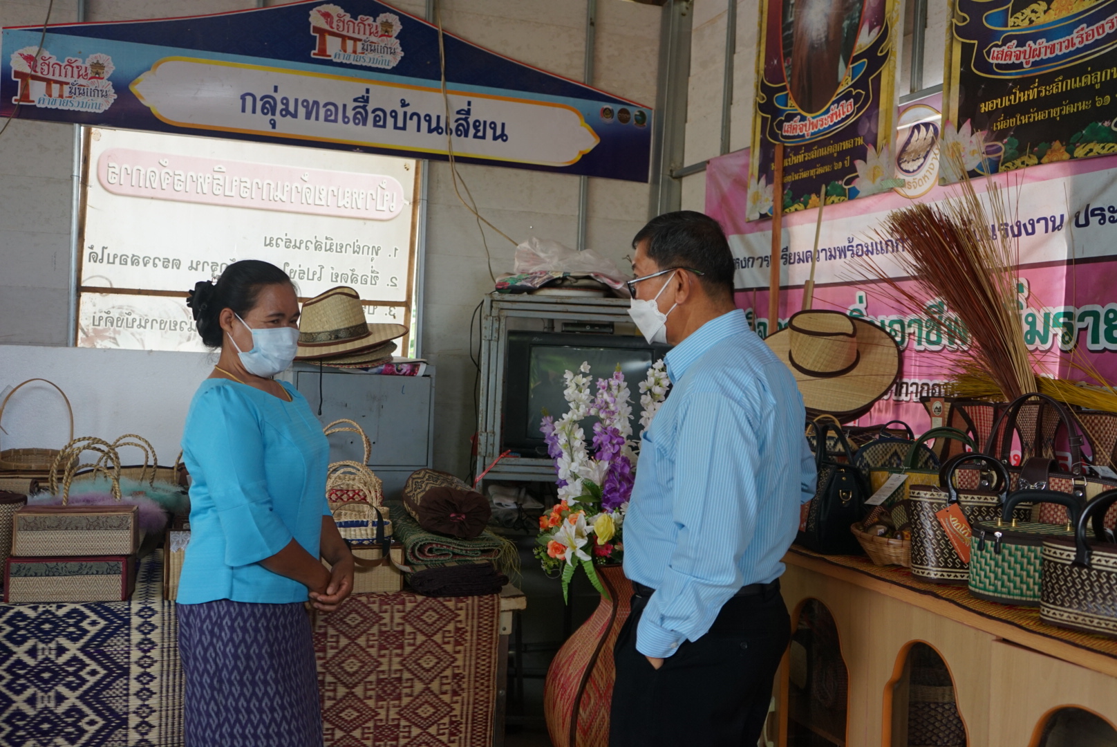 พช.หนองคาย ดำเนินการคัดเลือกคนกองทุนพัฒนาบทบาทสตรีดีเด่น ระดับจังหวัด ประจำปี 2565