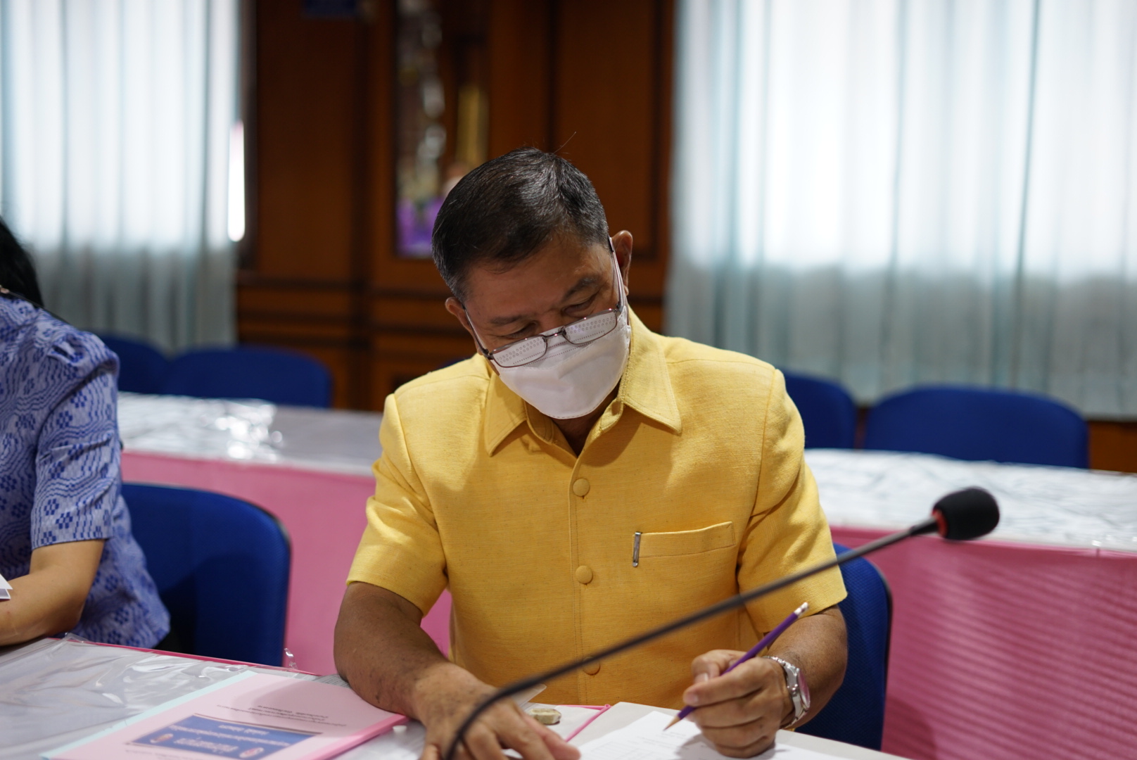 พช.หนองคาย ดำเนินการคัดเลือกคนกองทุนพัฒนาบทบาทสตรีดีเด่น ระดับจังหวัด ประจำปี 2565