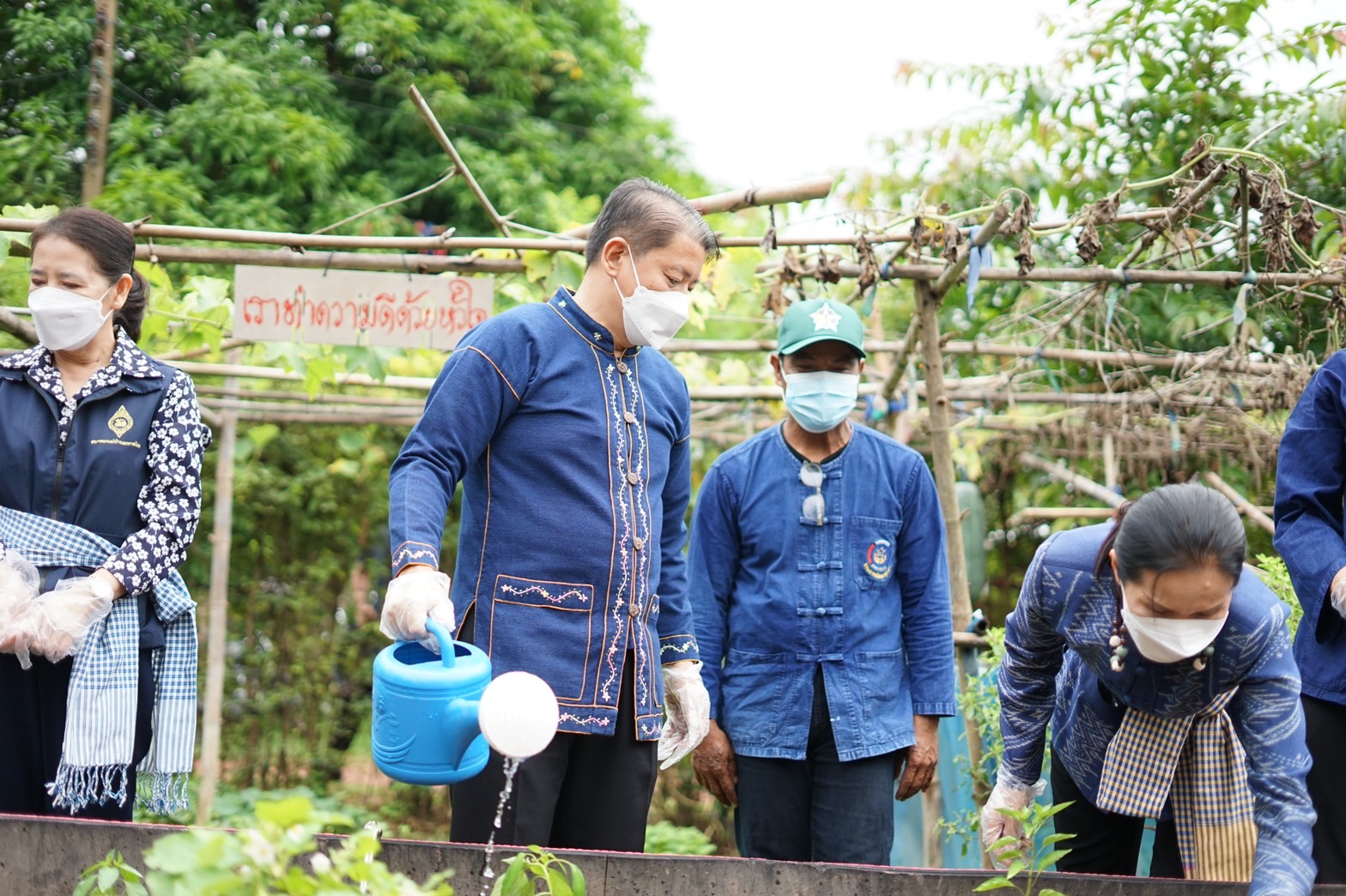 ผู้ว่าราชการจังหวัดหนองคาย Kick Off  คนหนองคาย ปลูกผัก ปลูกรัก สร้างความมั่นคงทางด้านอาหาร