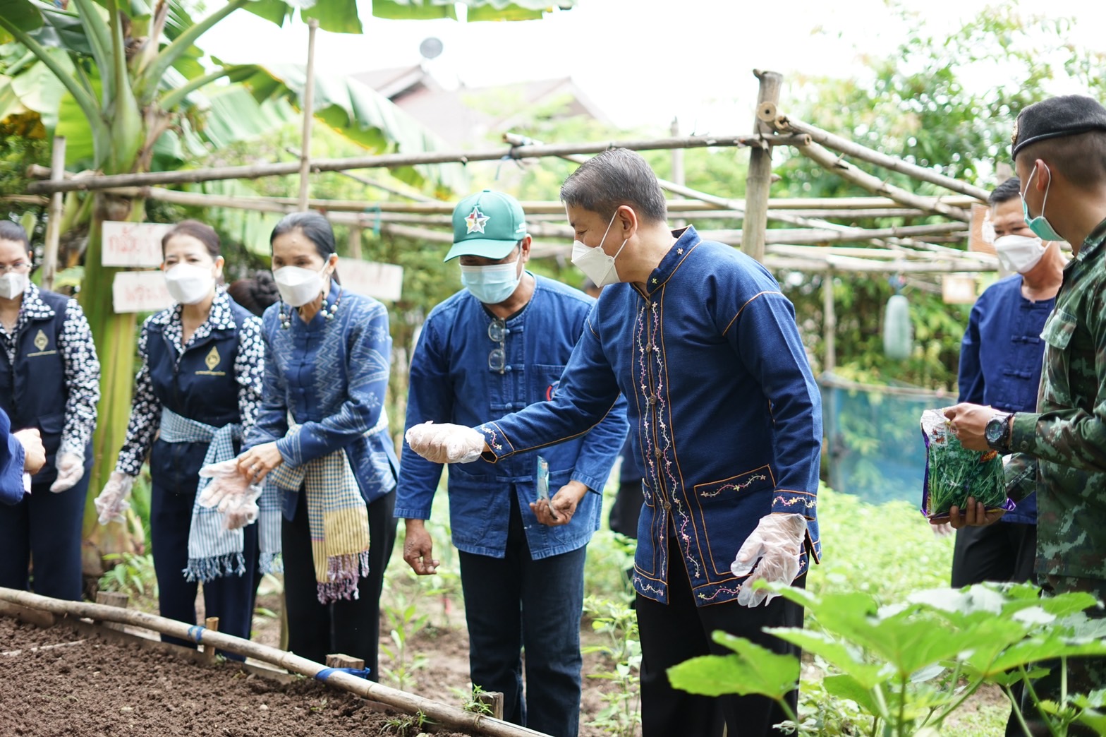 ผู้ว่าราชการจังหวัดหนองคาย Kick Off  คนหนองคาย ปลูกผัก ปลูกรัก สร้างความมั่นคงทางด้านอาหาร