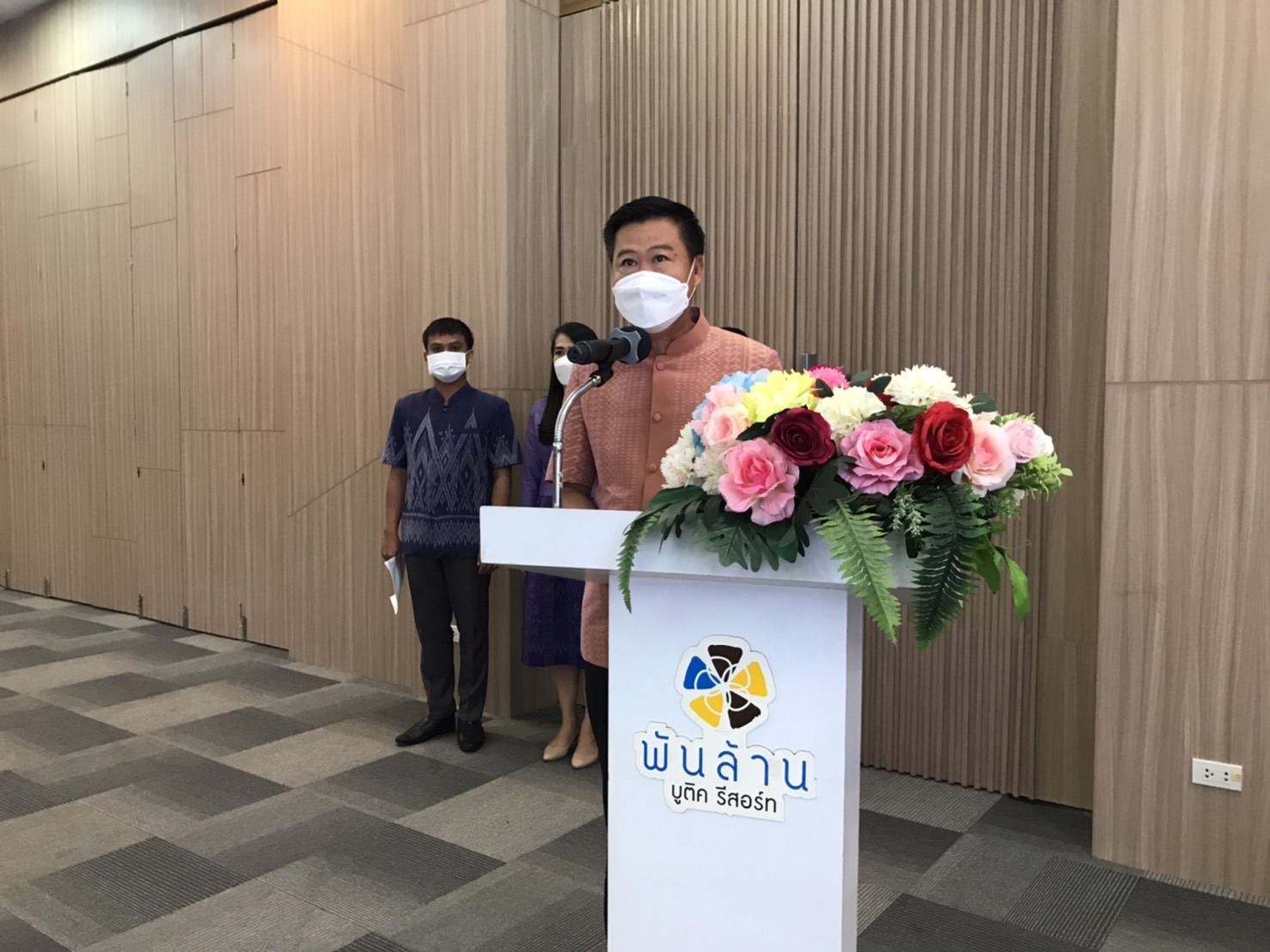 พช.หนองคาย ดำเนินโครงการคัดสรรสุดยอด หนึ่งตำบล หนึ่งผลิตภัณฑ์ไทย ประจำปี 2565 กิจกรรมการพิจารณา ตรวจสอบ กลั่นกรองและให้คะแนนผลิตภัณฑ์ในระดับจังหวัด