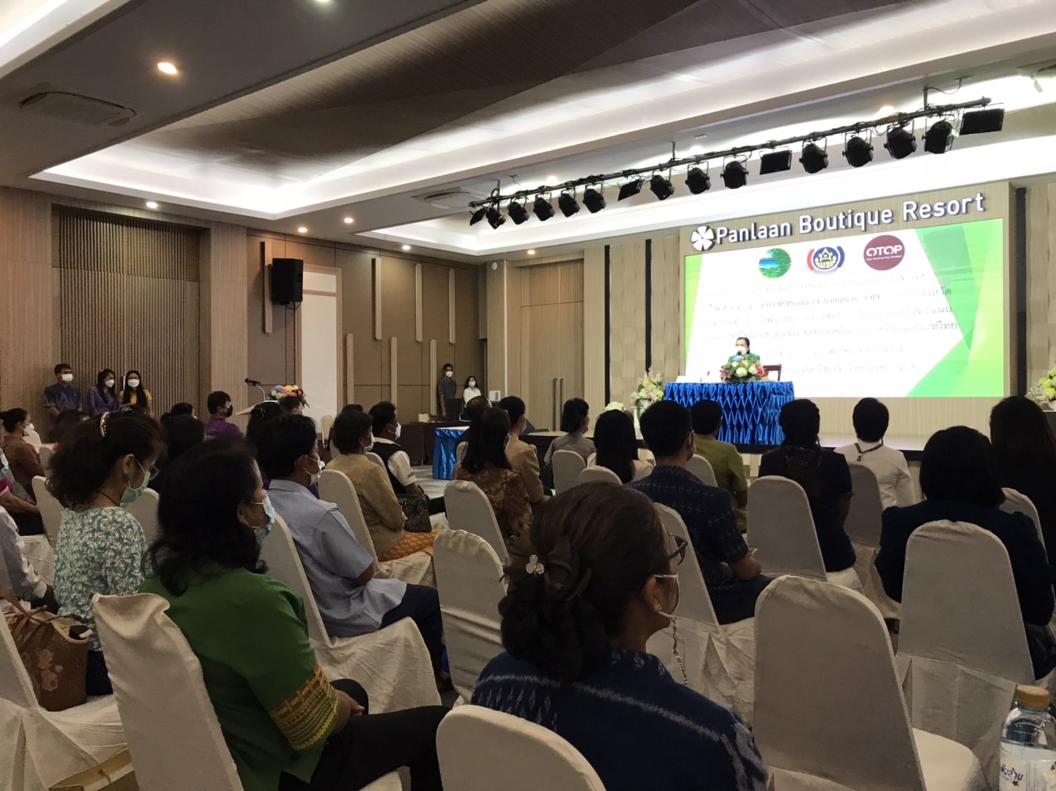 พช.หนองคาย ดำเนินโครงการคัดสรรสุดยอด หนึ่งตำบล หนึ่งผลิตภัณฑ์ไทย ประจำปี 2565 กิจกรรมการพิจารณา ตรวจสอบ กลั่นกรองและให้คะแนนผลิตภัณฑ์ในระดับจังหวัด