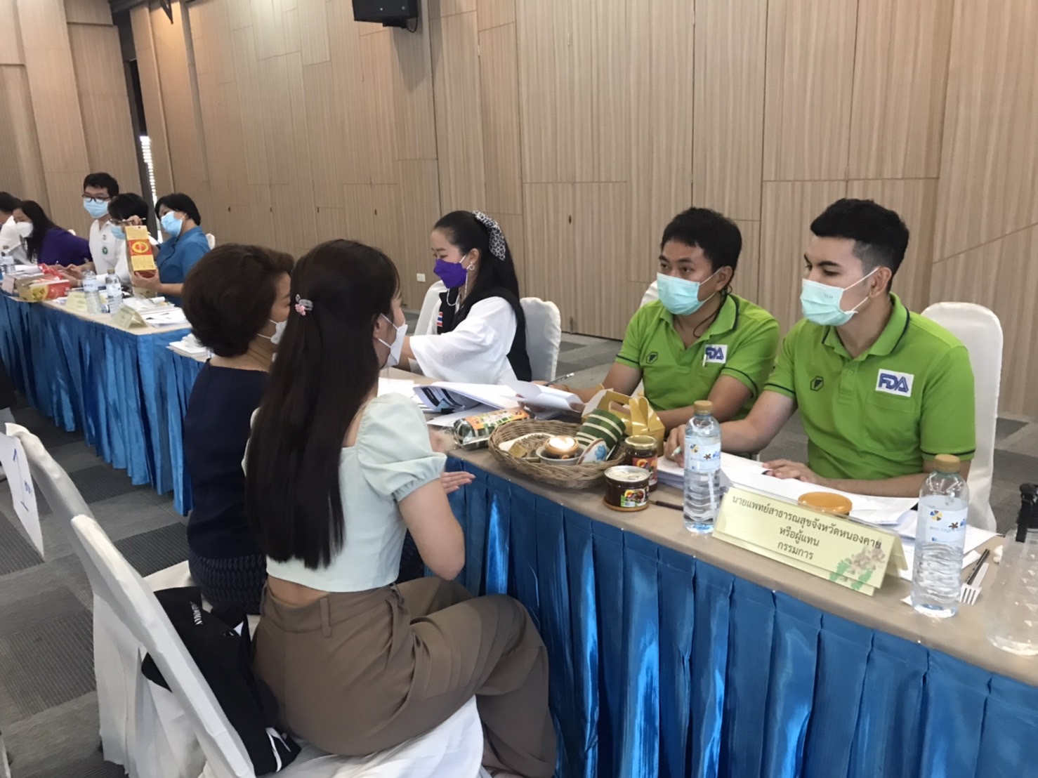 พช.หนองคาย ดำเนินโครงการคัดสรรสุดยอด หนึ่งตำบล หนึ่งผลิตภัณฑ์ไทย ประจำปี 2565 กิจกรรมการพิจารณา ตรวจสอบ กลั่นกรองและให้คะแนนผลิตภัณฑ์ในระดับจังหวัด