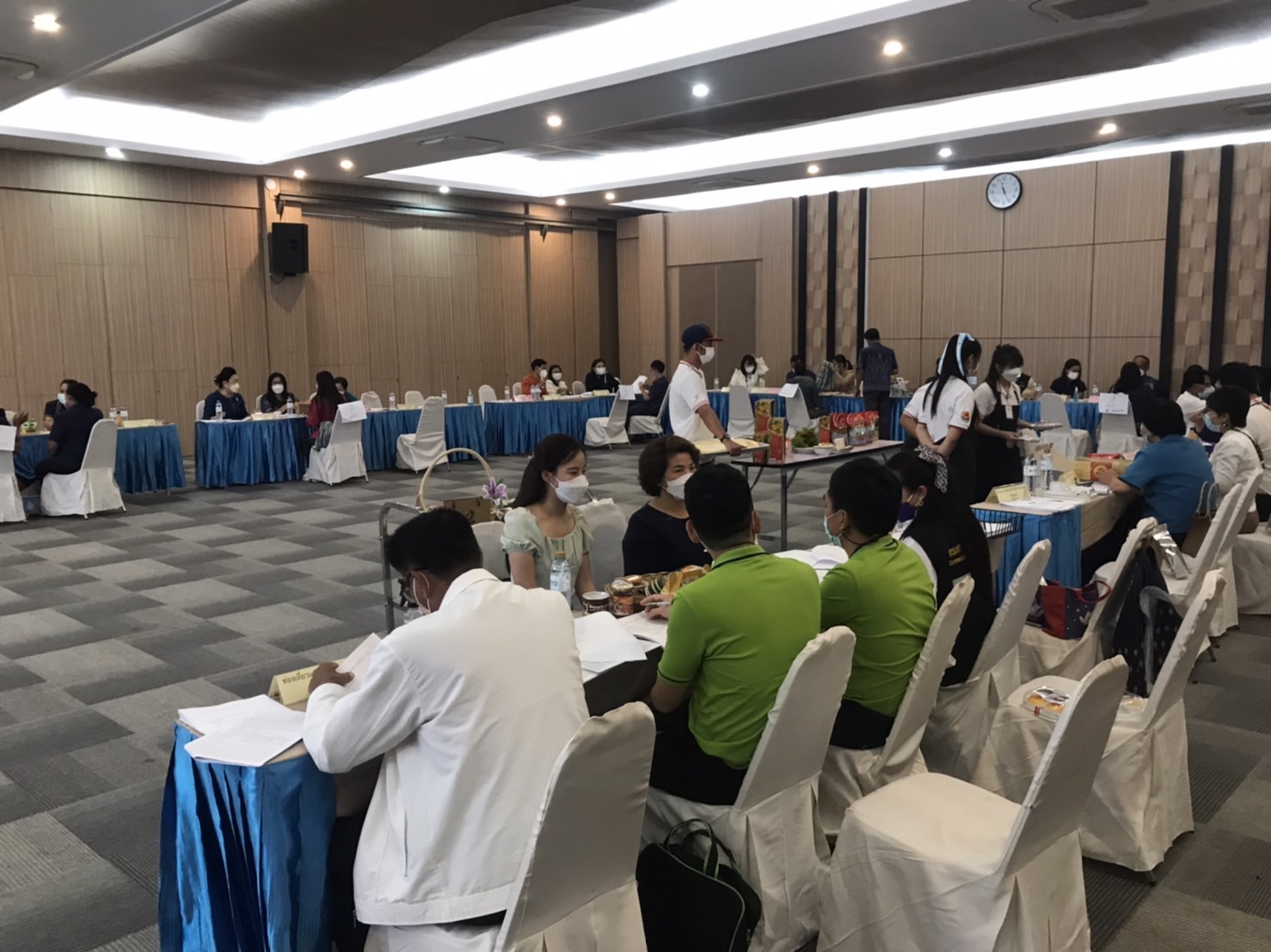 พช.หนองคาย ดำเนินโครงการคัดสรรสุดยอด หนึ่งตำบล หนึ่งผลิตภัณฑ์ไทย ประจำปี 2565 กิจกรรมการพิจารณา ตรวจสอบ กลั่นกรองและให้คะแนนผลิตภัณฑ์ในระดับจังหวัด