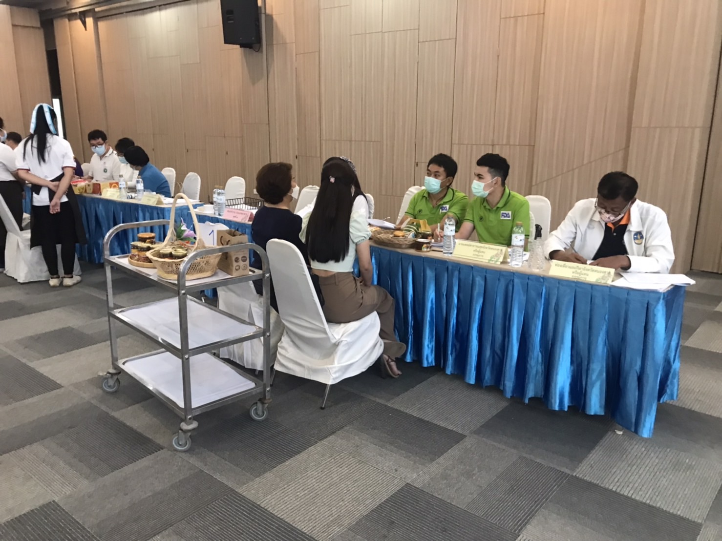 พช.หนองคาย ดำเนินโครงการคัดสรรสุดยอด หนึ่งตำบล หนึ่งผลิตภัณฑ์ไทย ประจำปี 2565 กิจกรรมการพิจารณา ตรวจสอบ กลั่นกรองและให้คะแนนผลิตภัณฑ์ในระดับจังหวัด