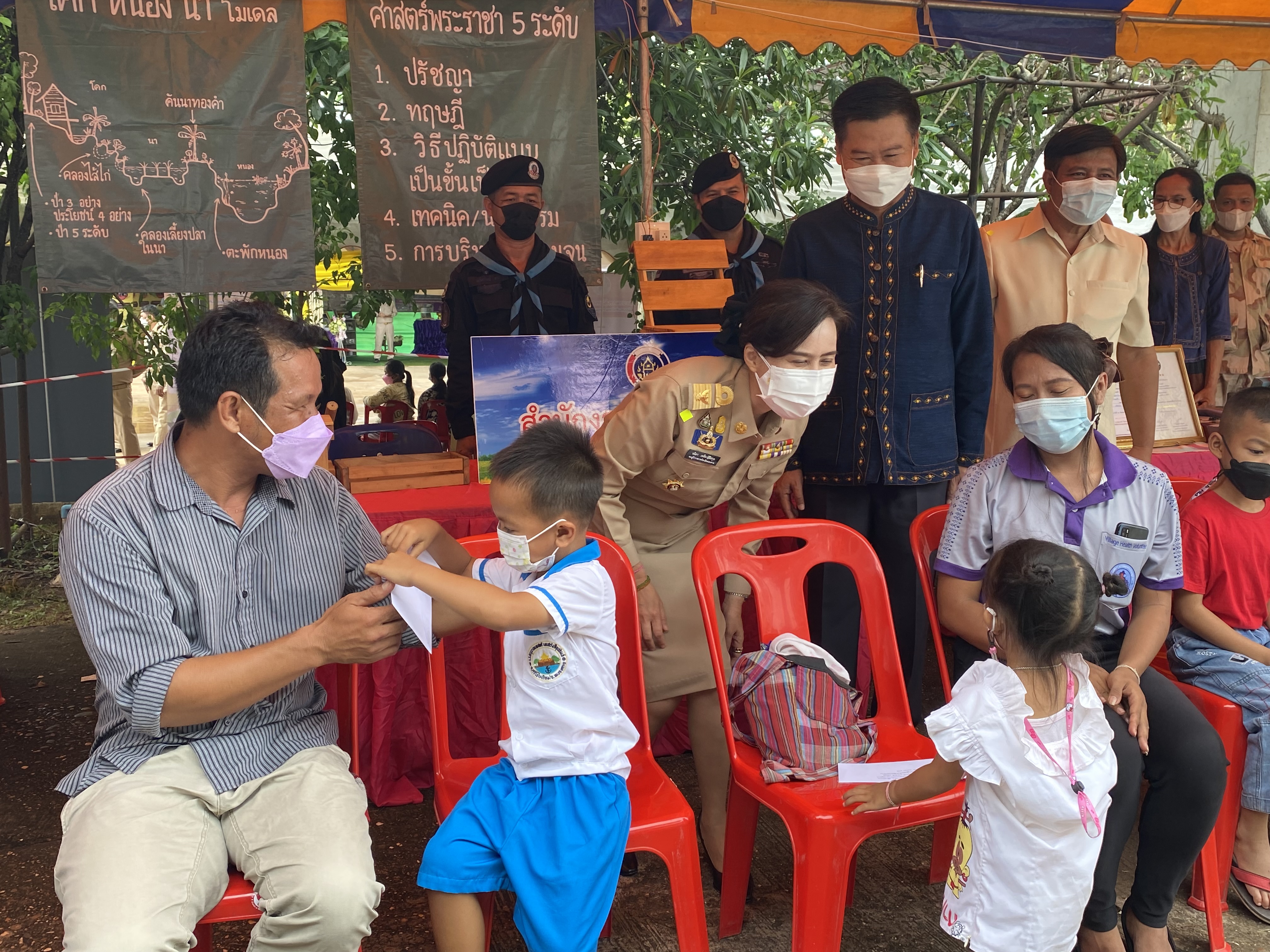 พช.หนองคาย ร่วมโครงการบริการจังหวัดเคลื่อนที่แบบบูรณาการ และหน่วยบำบัดทุกข์ บำรุงสุข จังหวัดหนองคาย