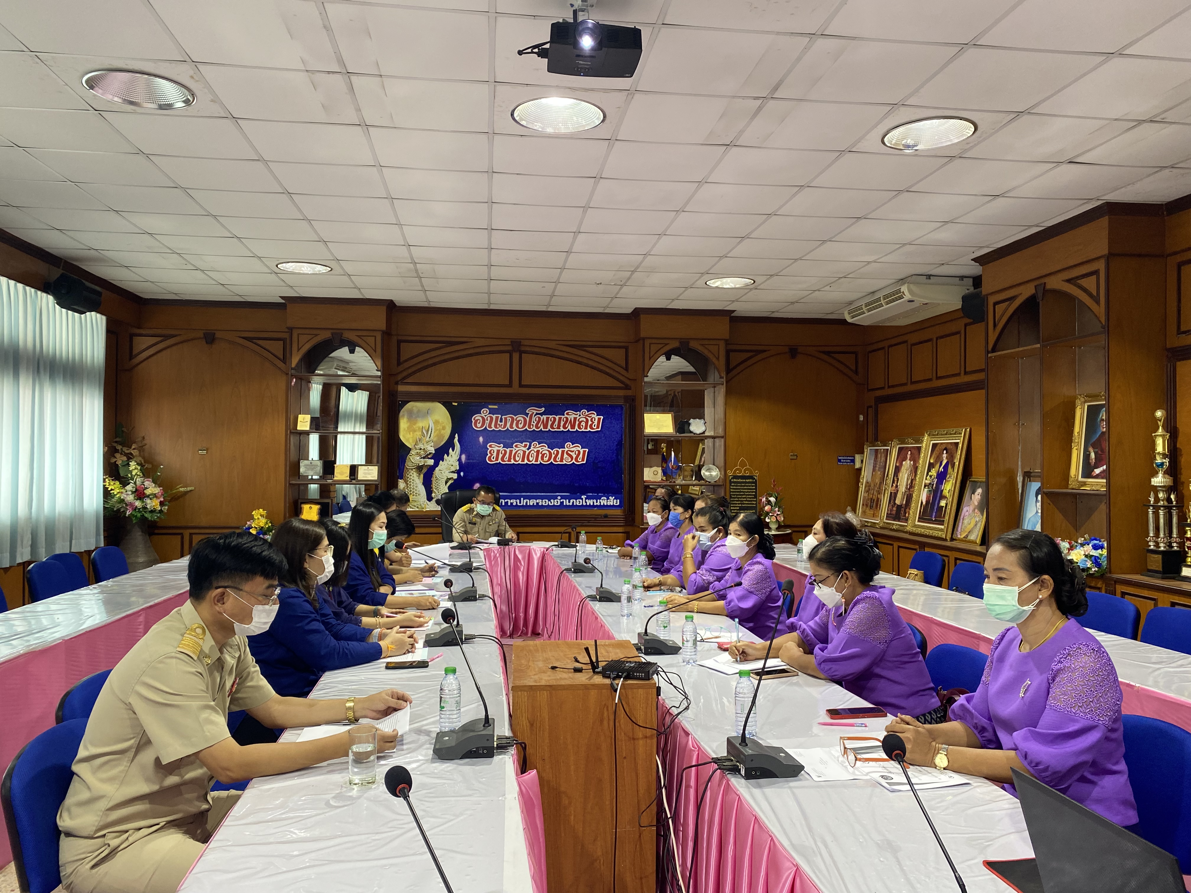 พช.หนองคาย ดำเนินการคัดเลือกคนกองทุนพัฒนาบทบาทสตรีดีเด่น ระดับจังหวัด ประจำปี 2565