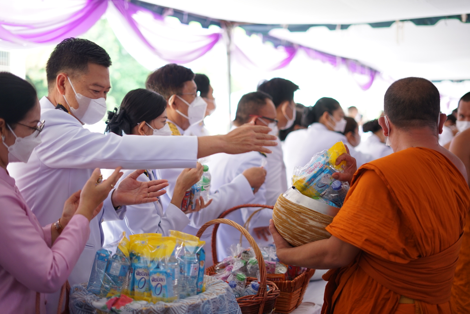 พช.หนองคาย ร่วมกิจกรรมเฉลิมพระเกียรติสมเด็จพระนางเจ้าฯ พระบรมราชินี เนื่องในโอกาสวันเฉลิมพระชนมพรรษา 3 มิถุนายน 2565