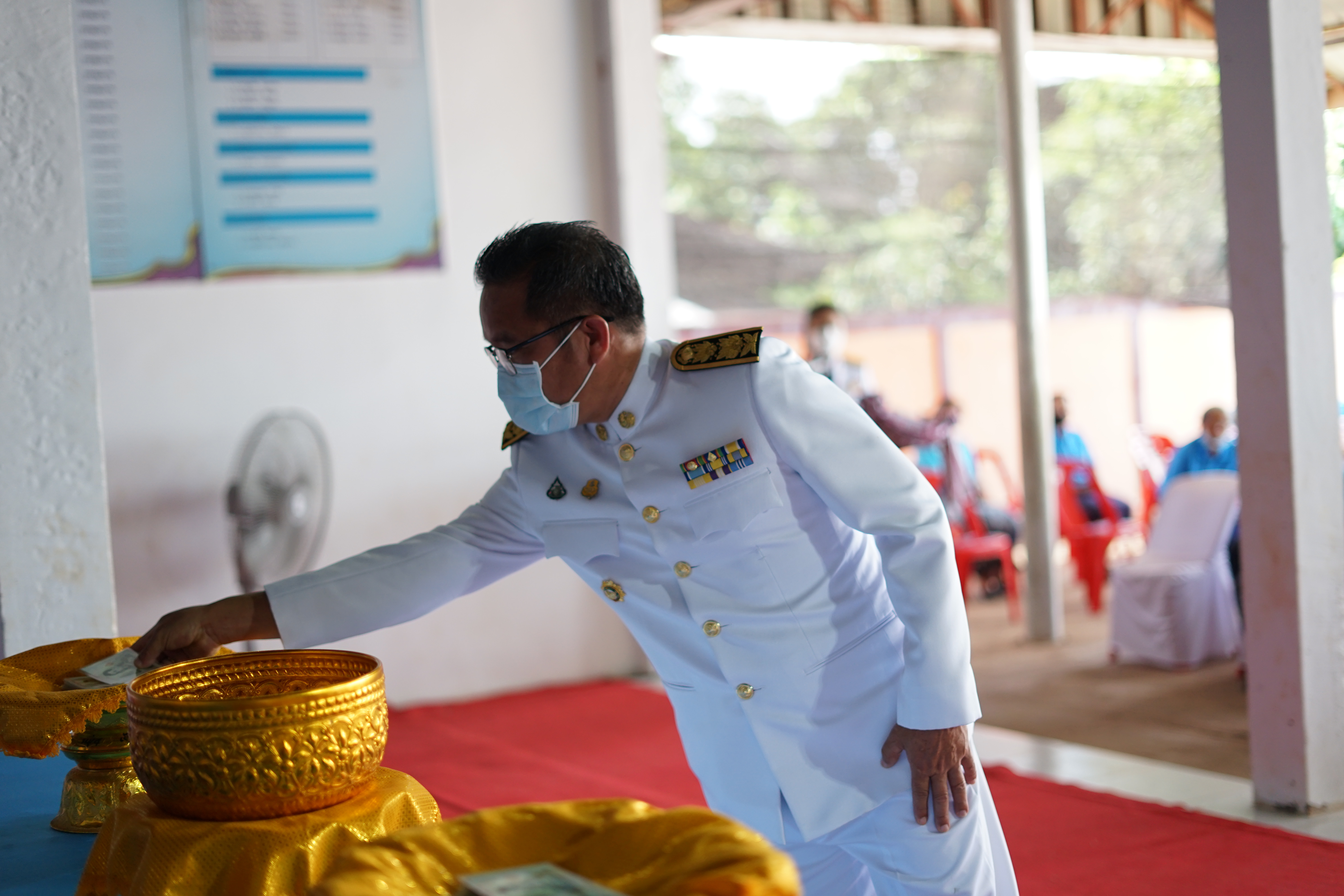 พช.หนองคาย ร่วมพิธีอัญเชิญเงินขวัญถุงพระราชทานและแลกเงินกองทุนแม่ของแผ่นดิน บ้านท่าหายโศก อำเภอเฝ้าไร่ จังหวัดหนองคาย