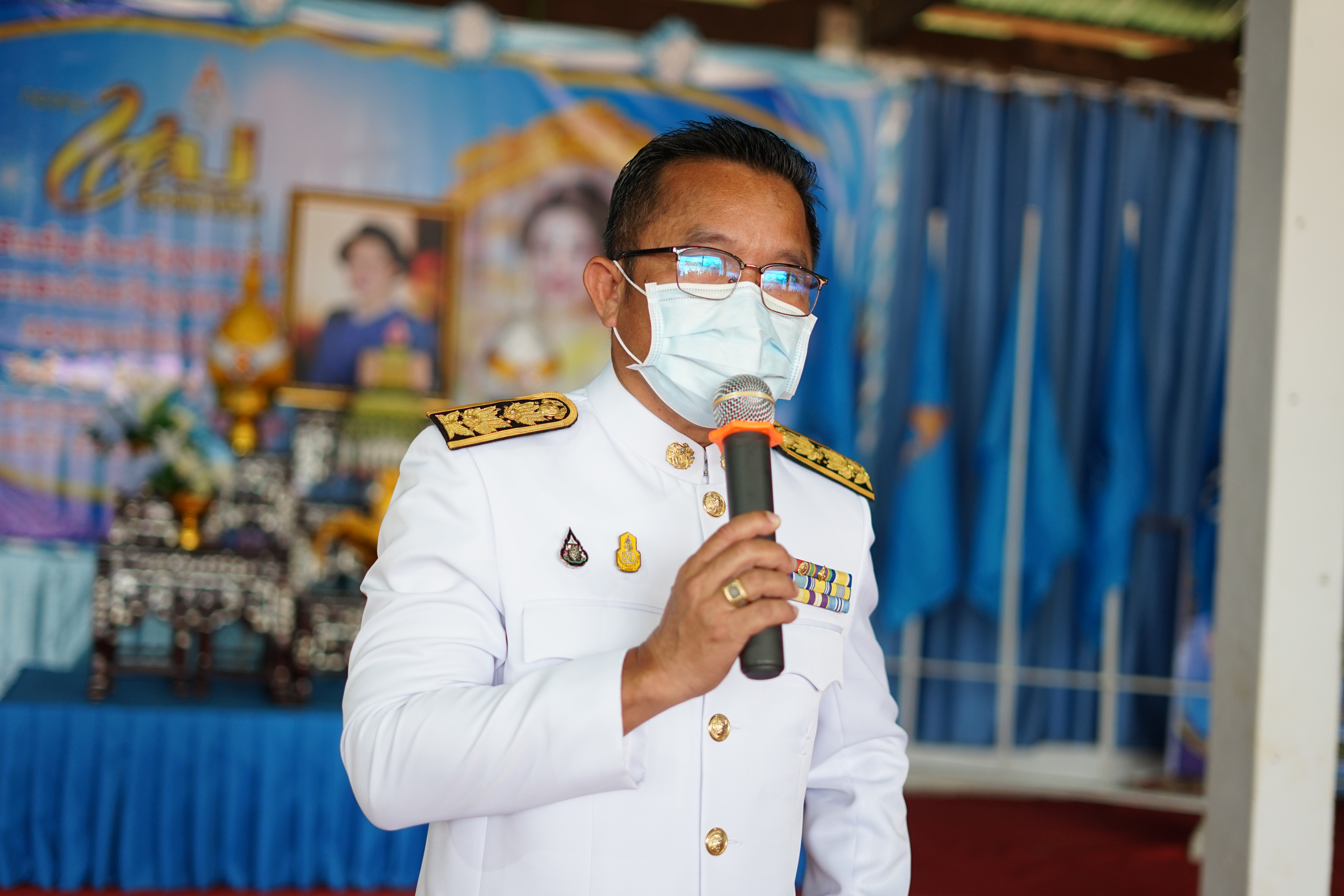 พช.หนองคาย ร่วมพิธีอัญเชิญเงินขวัญถุงพระราชทานและแลกเงินกองทุนแม่ของแผ่นดิน บ้านท่าหายโศก อำเภอเฝ้าไร่ จังหวัดหนองคาย