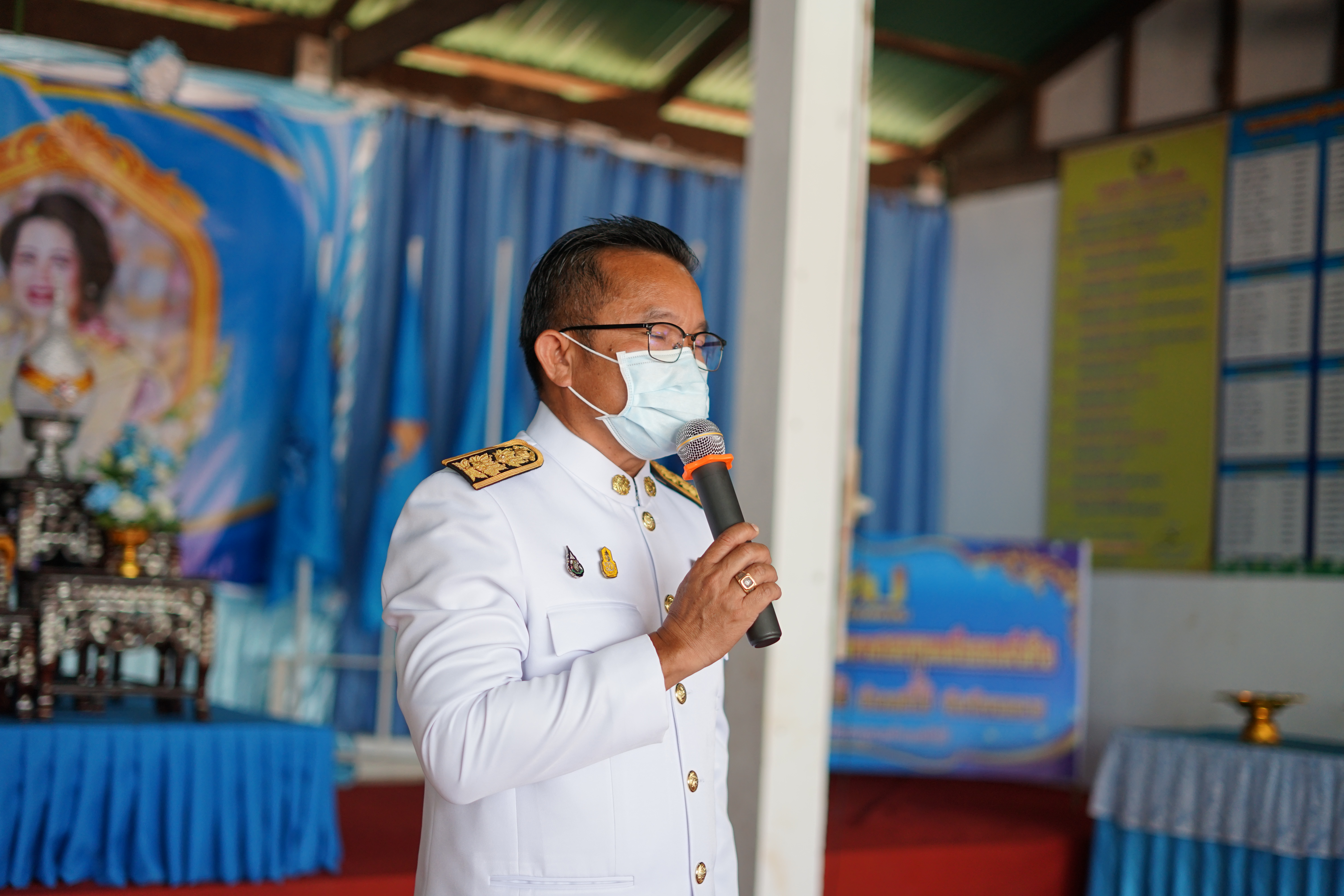 พช.หนองคาย ร่วมพิธีอัญเชิญเงินขวัญถุงพระราชทานและแลกเงินกองทุนแม่ของแผ่นดิน บ้านท่าหายโศก อำเภอเฝ้าไร่ จังหวัดหนองคาย