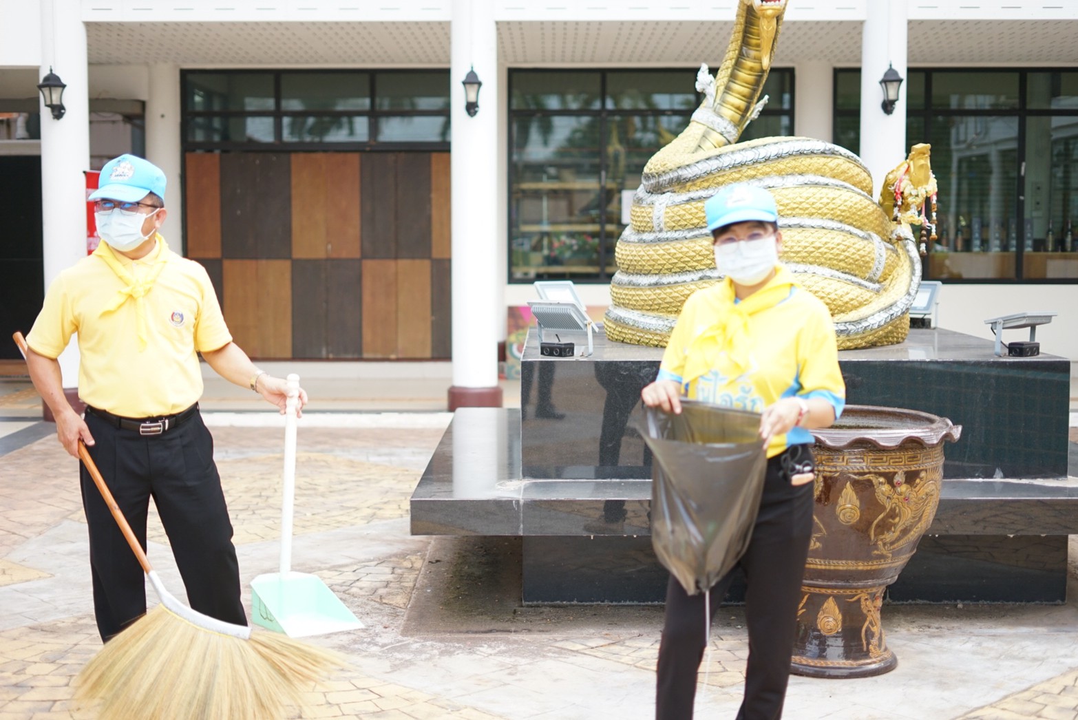 พช.หนองคาย จัดกิจกรรมจิตอาสาพัฒนาเนื่องในโอกาสวันอานันทมหิดล 9 มิถุนายน 2565