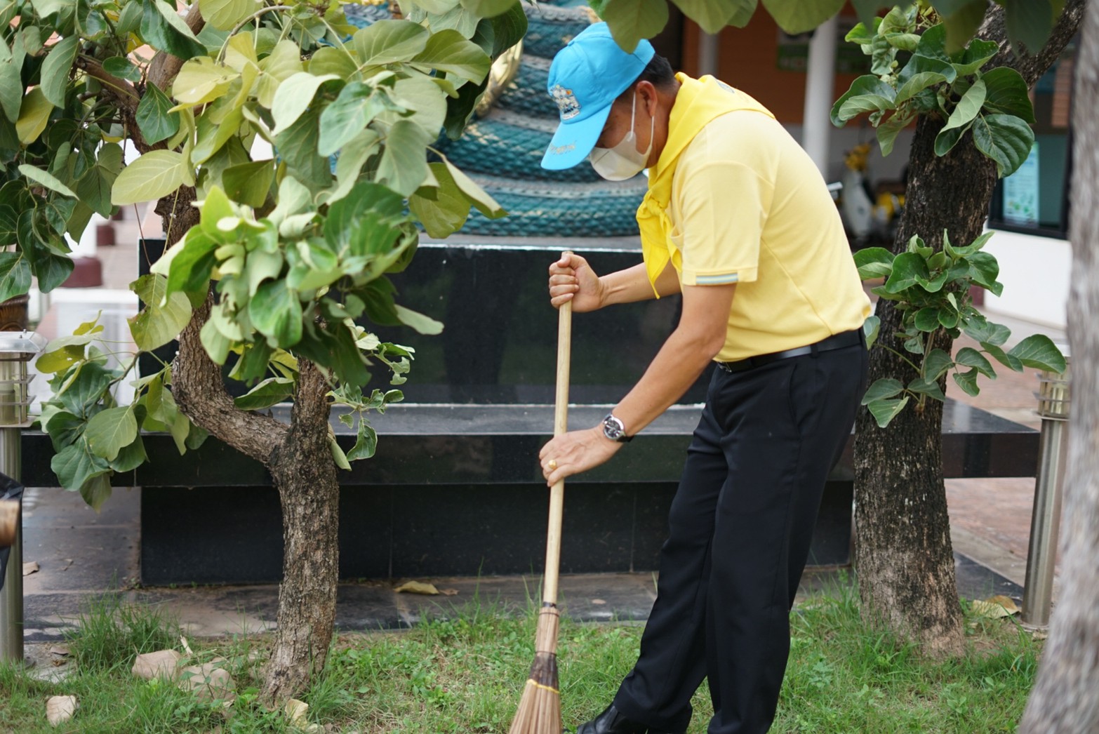 พช.หนองคาย จัดกิจกรรมจิตอาสาพัฒนาเนื่องในโอกาสวันอานันทมหิดล 9 มิถุนายน 2565