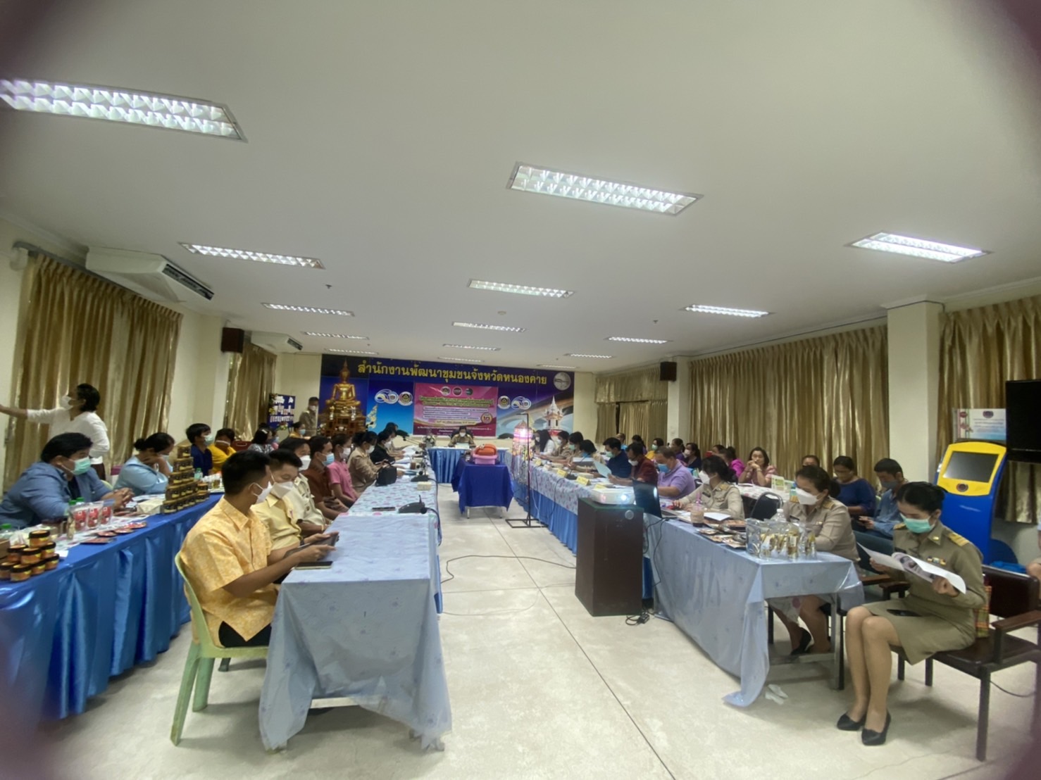 จังหวัดหนองคาย คัดเลือกผู้ประกอบการ OTOP ที่ได้รับพัฒนาผลิตภัณฑ์ OTOP โดยเครือข่ายองค์ความรู้ KBO จังหวัด เพื่อเข้าร่วมการประกวดและเผยแพร่การดำเนินงานในส่วนกลาง  