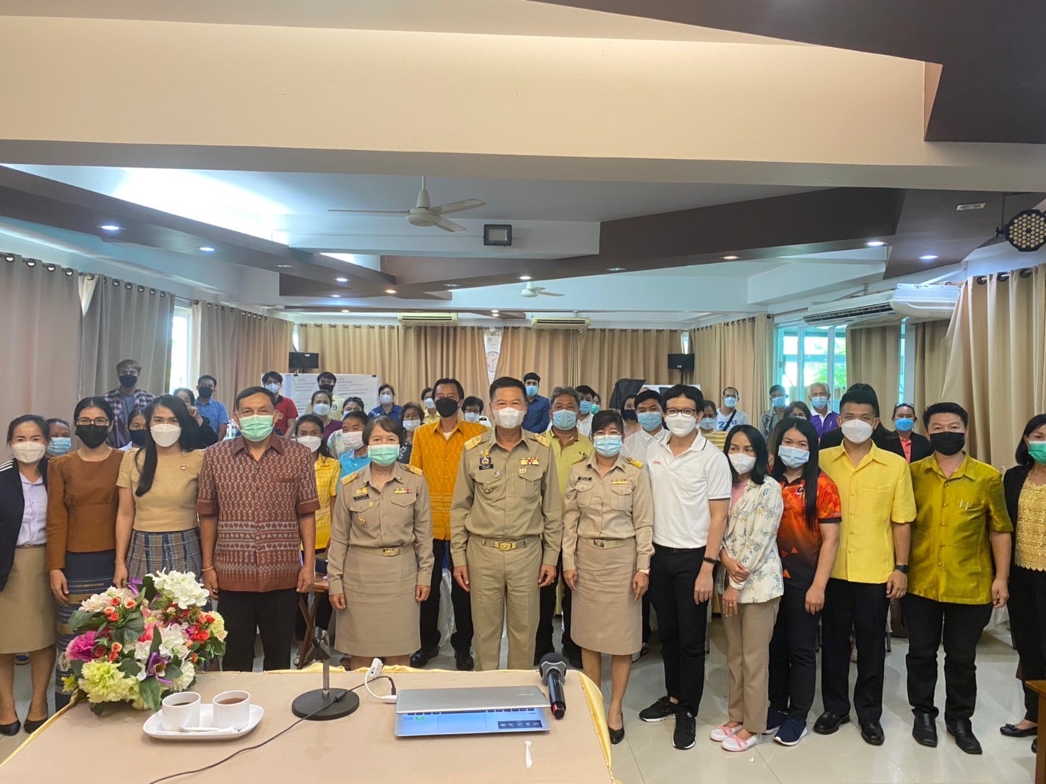 จังหวัดหนองคาย ดำเนินโครงการตามแผนปฏิบัติราชการประจำปีงบประมาณ พ.ศ.2565 ของจังหวัดหนองคายภายใต้โครงการเสริมสร้างพัฒนาและยกระดับผลิตภัณฑ์ สินค้าและบริการของจังหวัดหนองคาย