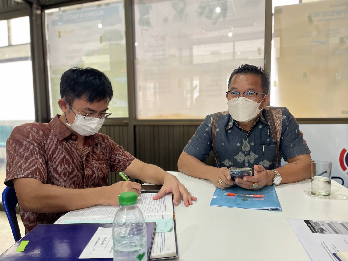 พช.หนองคาย ขับเคลื่อนงานตามภารกิจของกรมการพัฒนาชุมชนและลงพื้นที่ตรวจเยี่ยมครัวเรือนเป้าหมายการขจัดความยากจนและพัฒนาคนทุกช่วงวันอย่างยังยืนตามหลักปรัชญาเศรษฐกิจพอเพียง อำเภอโพนพิสัย