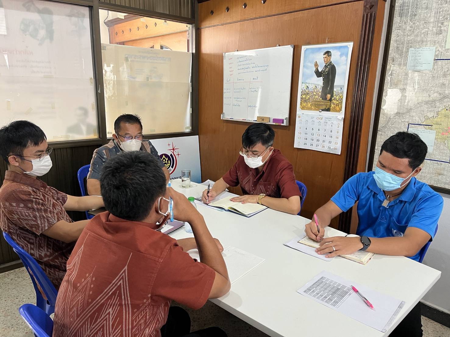 พช.หนองคาย ขับเคลื่อนงานตามภารกิจของกรมการพัฒนาชุมชนและลงพื้นที่ตรวจเยี่ยมครัวเรือนเป้าหมายการขจัดความยากจนและพัฒนาคนทุกช่วงวันอย่างยังยืนตามหลักปรัชญาเศรษฐกิจพอเพียง อำเภอโพนพิสัย