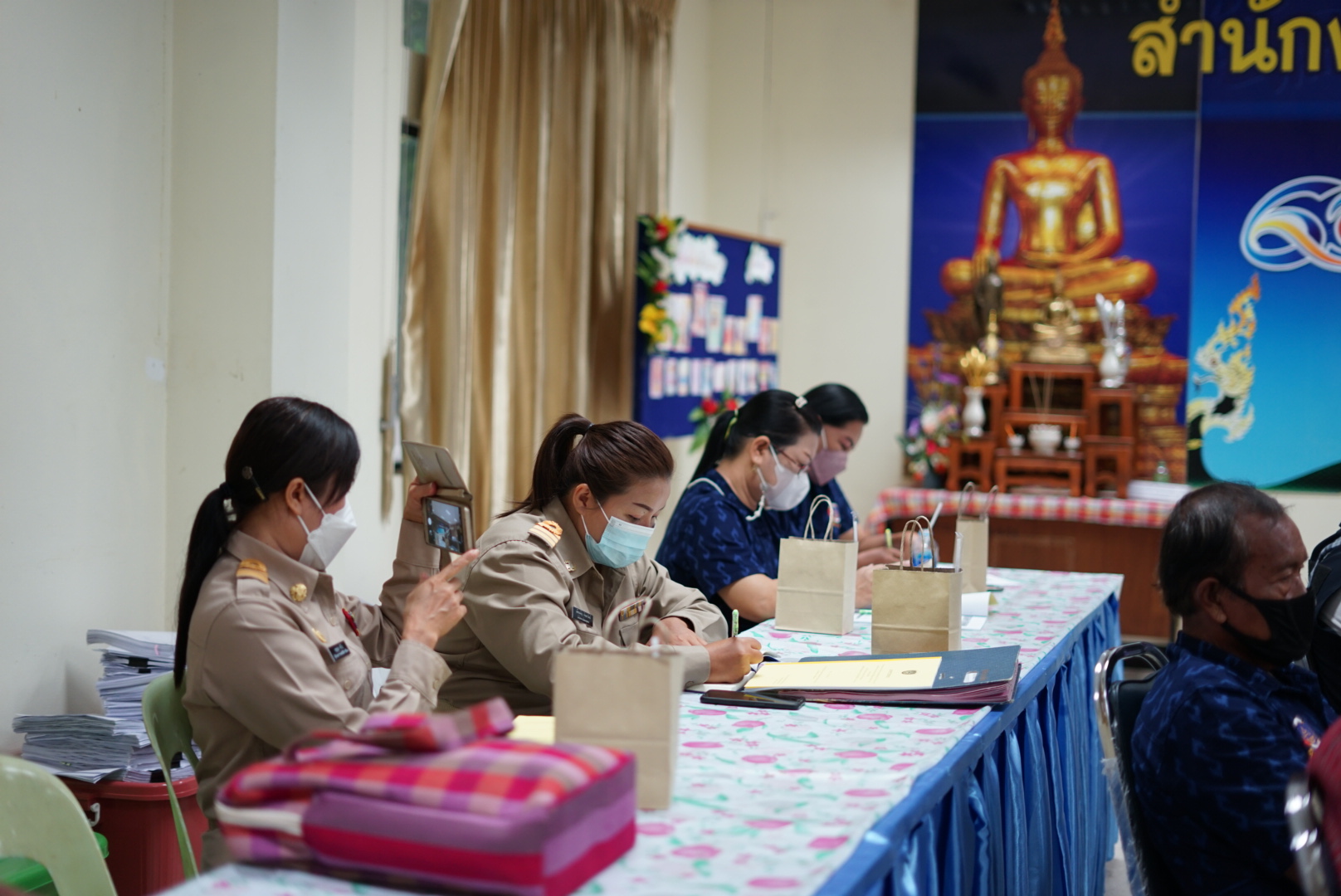 พช.หนองคาย จัดโครงการคนหนองคาย ขจัดความยากจน พัฒนาคนทุกช่วงวัย ครัวเรือน TPMAP  กิจกรรม จัดประชุมสร้างความเข้าใจแก่ทีมปฏิบัติการฯ  (ระดับตำบล)