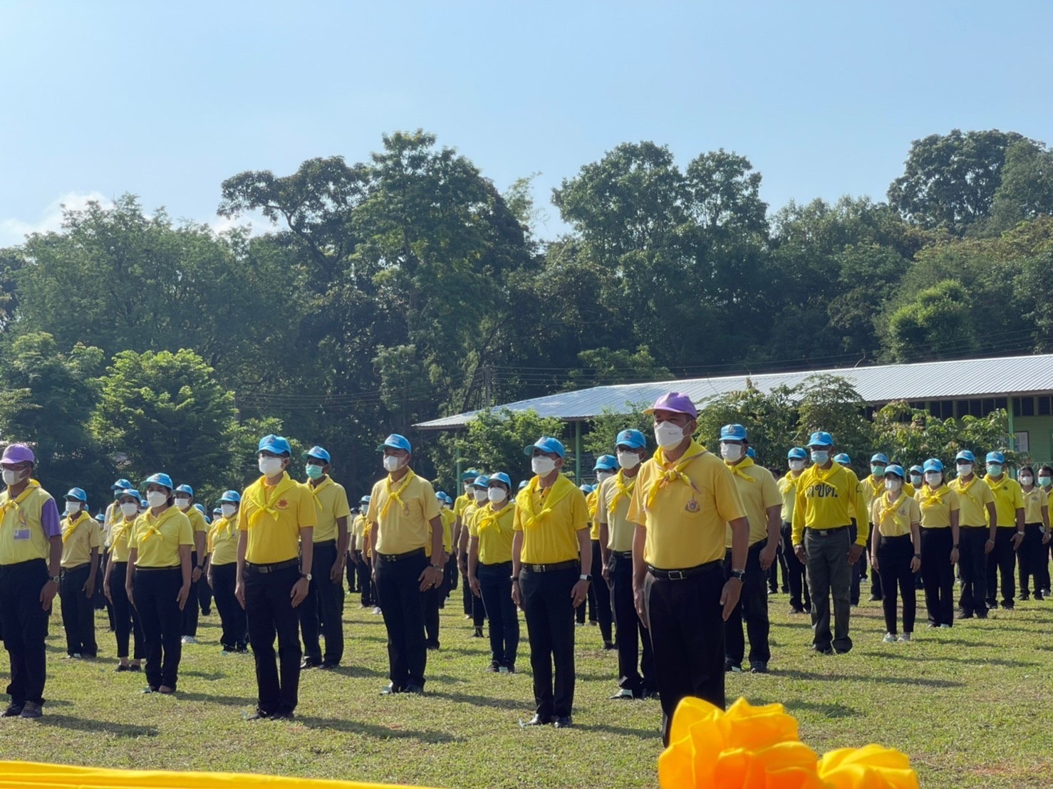 พช.หนองคาย ร่วมกิจกรรมจิตอาสาพัฒนา เนื่องในวันเฉลิมพระชนมพรรษาสมเด็จพระเจ้าอยู่หัว 28 กรกฎาคม 2565 กิจกรรมพัฒนาสิ่งแวดล้อมและบำเพ็ญสาธารณประโยชน์