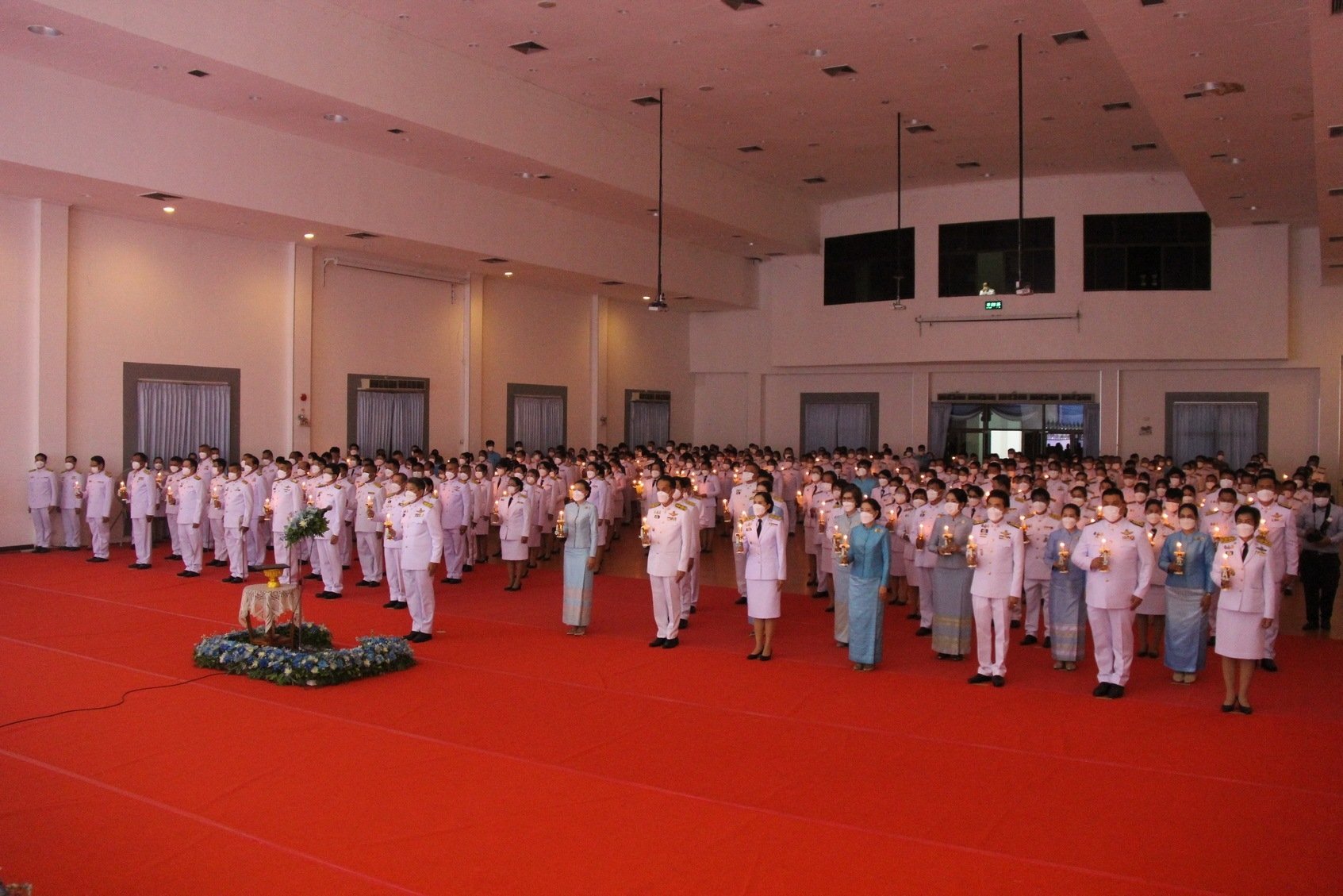 พช.หนองคาย ร่วมพิธีถวายเครื่องราชสักการะ วางพานพุ่ม และจุดเทียนชัยถวายพระพร สมเด็จพระนางเจ้าสิริกิตติ์ พระบรมราชินีนาถ พระบรมราชชนนีพันปีหลวง เนื่องในโอกาสมหามงคลเฉลิมพระชนมพรรษา 90 พรรษา 12 สิงหาคม 2565