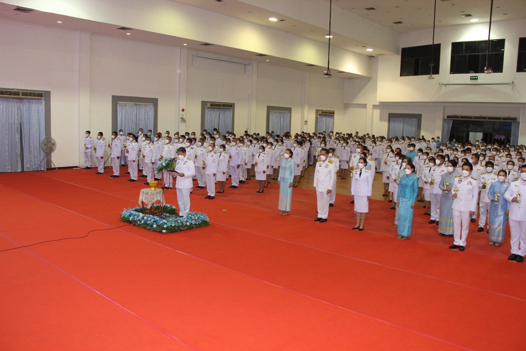 พช.หนองคาย ร่วมพิธีถวายเครื่องราชสักการะ วางพานพุ่ม และจุดเทียนชัยถวายพระพร สมเด็จพระนางเจ้าสิริกิตติ์ พระบรมราชินีนาถ พระบรมราชชนนีพันปีหลวง เนื่องในโอกาสมหามงคลเฉลิมพระชนมพรรษา 90 พรรษา 12 สิงหาคม 2565