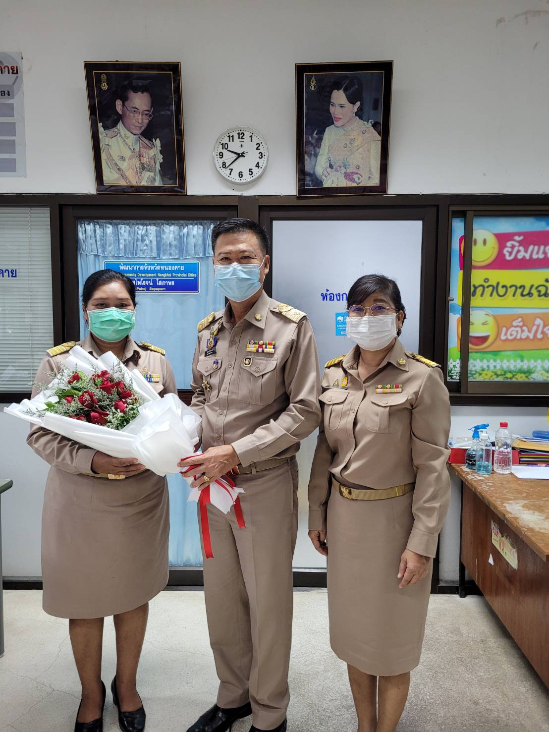 พจ.หนองคาย ต้อนรับข้าราชการที่ย้ายมาดำรงตำแหน่งใหม่ ณ สำนักงานพัฒนาชุมชจังหวัดหนองคาย