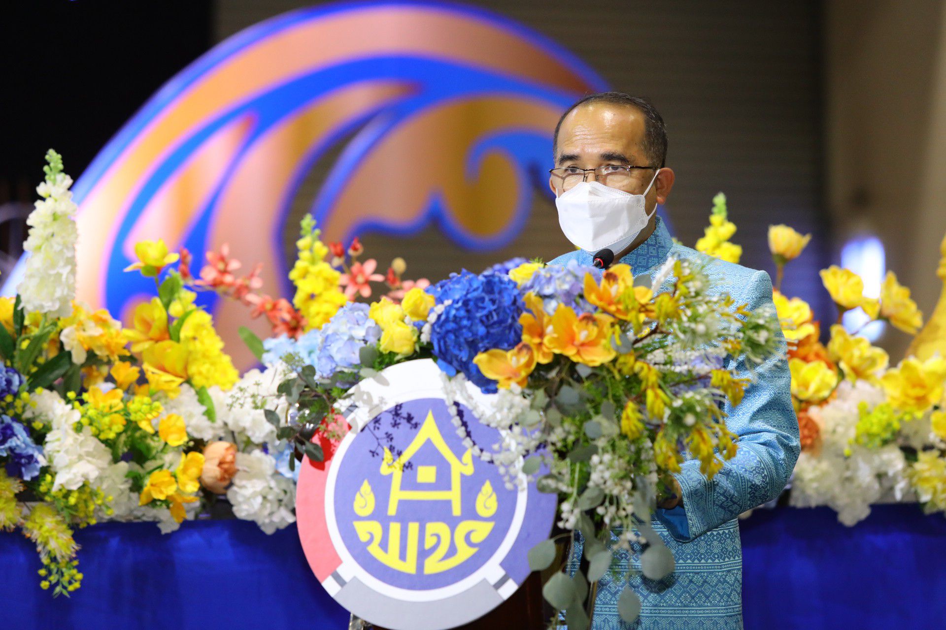 ผู้ว่าราชการจังหวัดหนองคาย ร่วมงาน “ศิลปาชีพประทีปไทย OTOP ก้าวไกลด้วยพระบารมี” ปี 2565 ภายใต้แนวคิด “ผ้าทอไทย สายใยแห่งพระเมตตา สร้างอาชีพปวงประชาอย่างยั่งยืน”