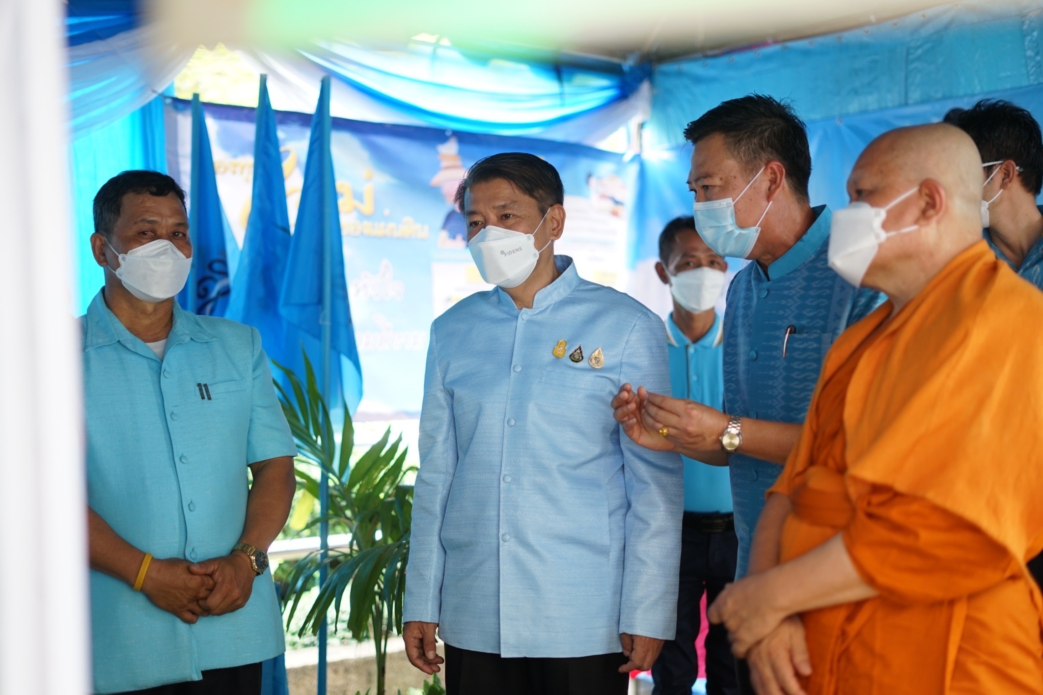 จังหวัดหนองคาย โดยสำนักงานพัฒนาชุมชนจังหวัดหนองคาย จัดกิจกรรมบริจาคโลหิตตามโครงการ “90 พรรษา 90 ล้านซีซีถวายราชสดุดี สมเด็จพระบรมราชชนนีพันปีหลวง”และกิจกรรมทอดผ้าป่า ภายใต้โครงการ “90 พรรษา 999 สมทบกองทุนศรัทธา ทุนปัญญา กองทุนแม่ของแผ่นดิน ทุนตั้งต้นแห่งความดีงาม” เฉลิมพระเกียรติ สมเด็จพระนางเจ้าสิริกิติ์ พระบรมราชินีนาถ พระบรมราชชนนีพันปีหลวง เนื่องในโอกาสมหามงคลเฉลิมพระชนมพรรษา 90 พรรษา 12 สิงหาคม 2565 