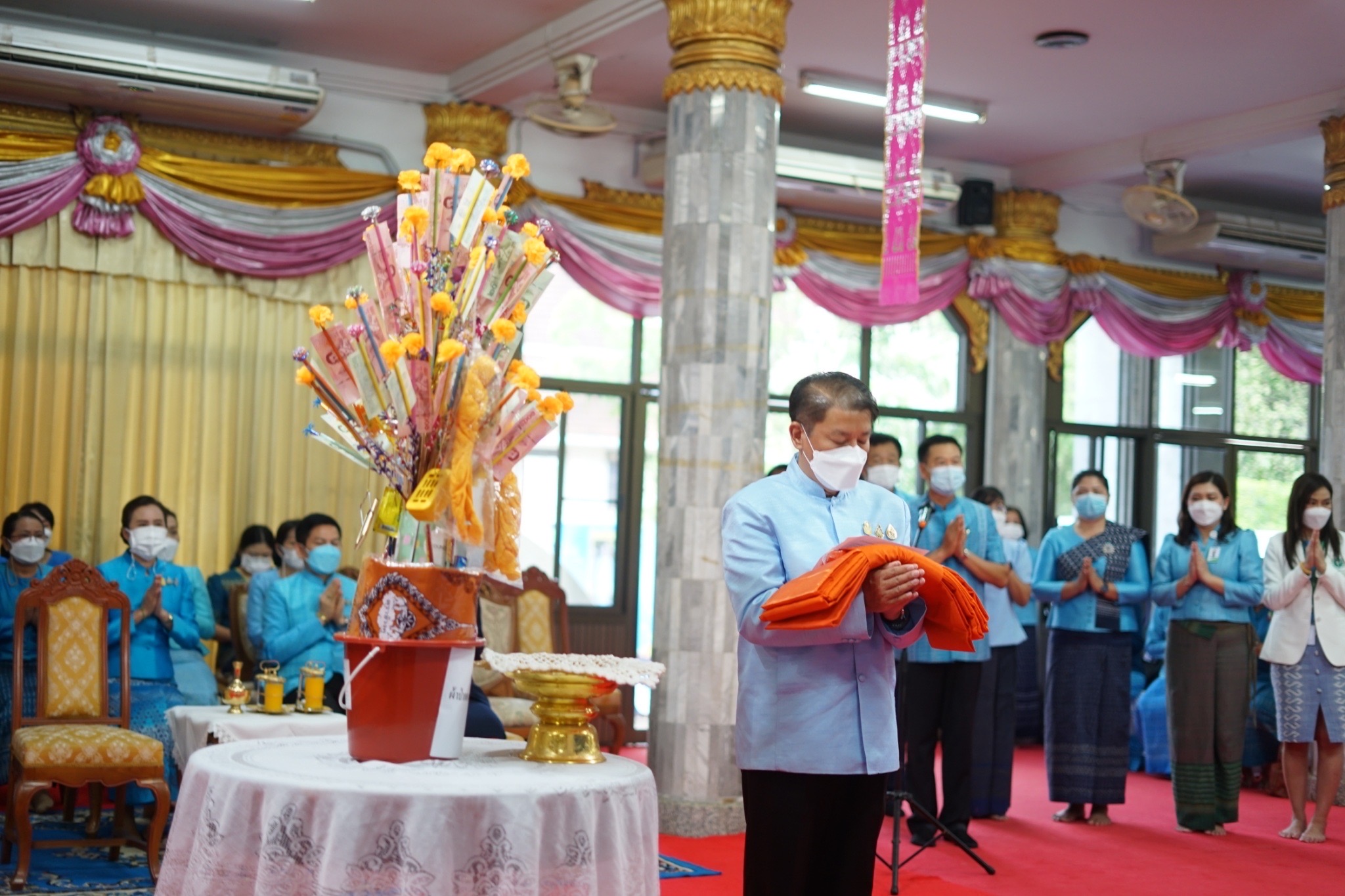 จังหวัดหนองคาย โดยสำนักงานพัฒนาชุมชนจังหวัดหนองคาย จัดกิจกรรมบริจาคโลหิตตามโครงการ “90 พรรษา 90 ล้านซีซีถวายราชสดุดี สมเด็จพระบรมราชชนนีพันปีหลวง”และกิจกรรมทอดผ้าป่า ภายใต้โครงการ “90 พรรษา 999 สมทบกองทุนศรัทธา ทุนปัญญา กองทุนแม่ของแผ่นดิน ทุนตั้งต้นแห่งความดีงาม” เฉลิมพระเกียรติ สมเด็จพระนางเจ้าสิริกิติ์ พระบรมราชินีนาถ พระบรมราชชนนีพันปีหลวง เนื่องในโอกาสมหามงคลเฉลิมพระชนมพรรษา 90 พรรษา 12 สิงหาคม 2565 