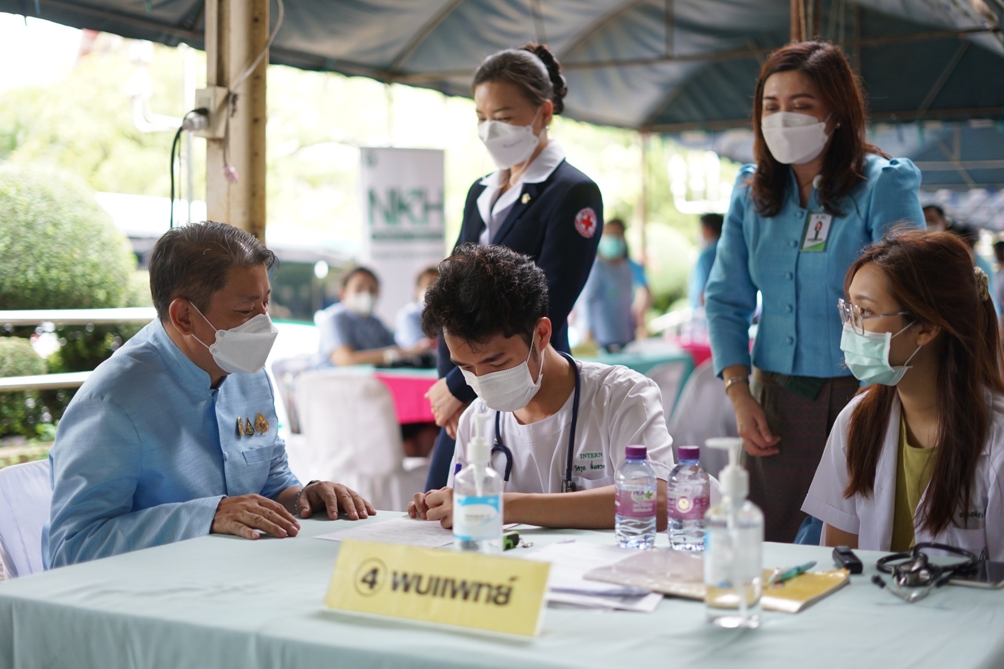 จังหวัดหนองคาย โดยสำนักงานพัฒนาชุมชนจังหวัดหนองคาย จัดกิจกรรมบริจาคโลหิตตามโครงการ “90 พรรษา 90 ล้านซีซีถวายราชสดุดี สมเด็จพระบรมราชชนนีพันปีหลวง”และกิจกรรมทอดผ้าป่า ภายใต้โครงการ “90 พรรษา 999 สมทบกองทุนศรัทธา ทุนปัญญา กองทุนแม่ของแผ่นดิน ทุนตั้งต้นแห่งความดีงาม” เฉลิมพระเกียรติ สมเด็จพระนางเจ้าสิริกิติ์ พระบรมราชินีนาถ พระบรมราชชนนีพันปีหลวง เนื่องในโอกาสมหามงคลเฉลิมพระชนมพรรษา 90 พรรษา 12 สิงหาคม 2565 
