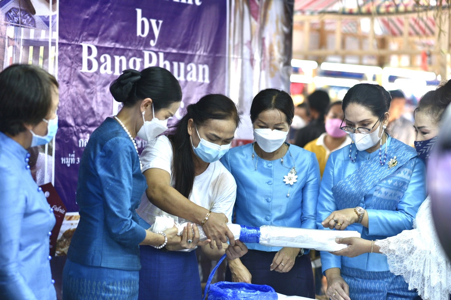 จังหวัดหนองคาย จัดโครงการเสริมสร้างพัฒนาและยกระดับผลิตภัณฑ์สินค้าและบริการของจังหวัดหนองคาย ภายใต้งาน “มหกรรมแสดงและจำหน่ายผลิตภัณฑ์ OTOP หนองคาย”