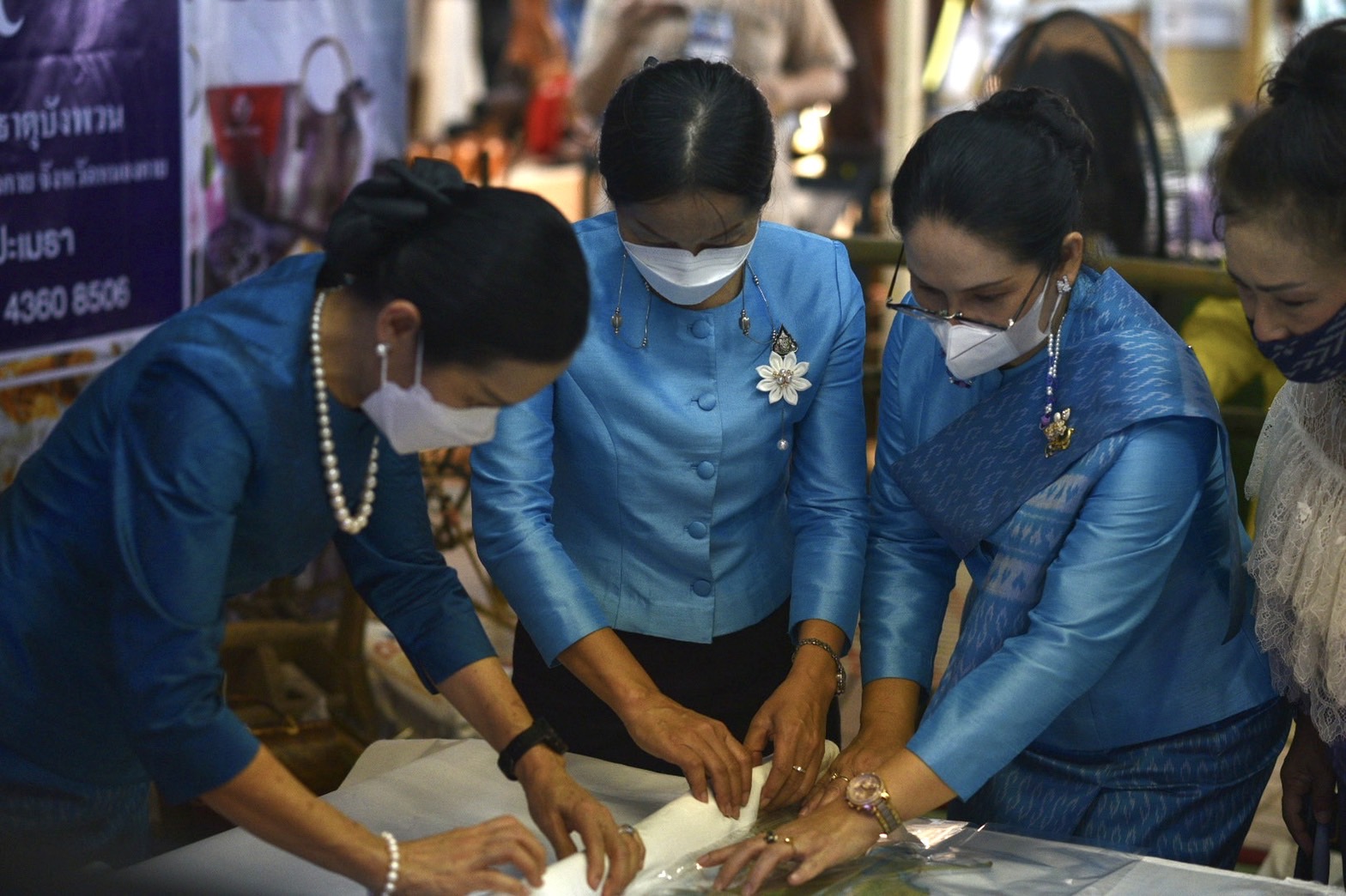 จังหวัดหนองคาย จัดโครงการเสริมสร้างพัฒนาและยกระดับผลิตภัณฑ์สินค้าและบริการของจังหวัดหนองคาย ภายใต้งาน “มหกรรมแสดงและจำหน่ายผลิตภัณฑ์ OTOP หนองคาย”