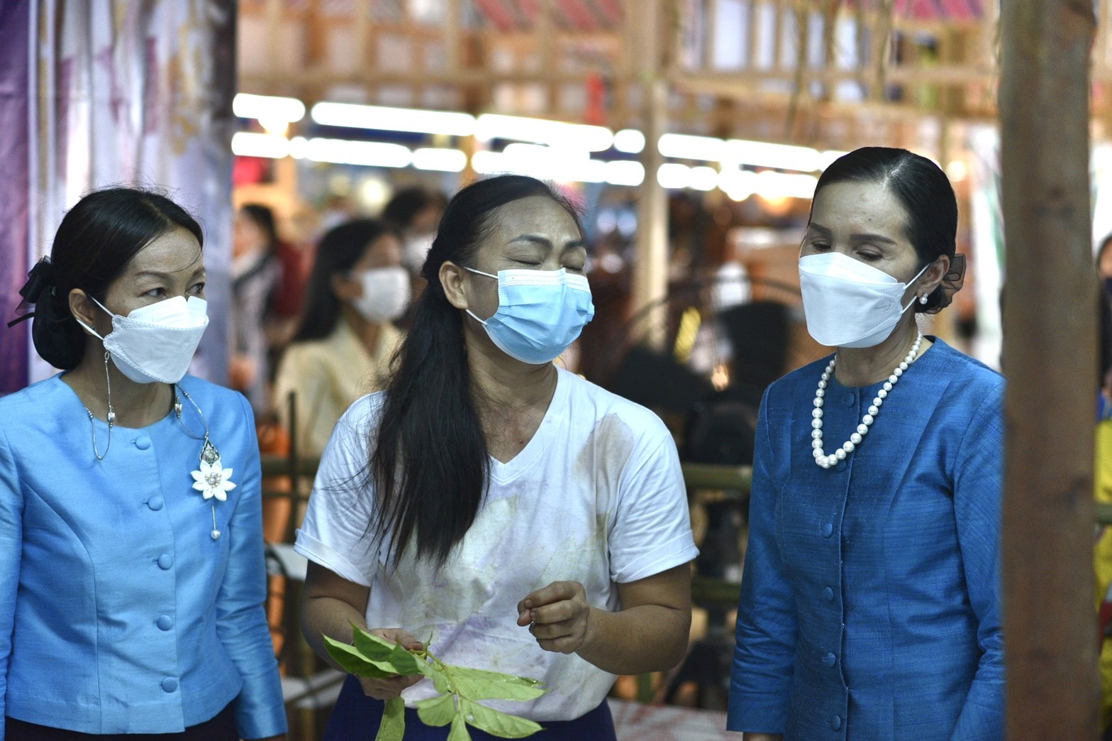 จังหวัดหนองคาย จัดโครงการเสริมสร้างพัฒนาและยกระดับผลิตภัณฑ์สินค้าและบริการของจังหวัดหนองคาย ภายใต้งาน “มหกรรมแสดงและจำหน่ายผลิตภัณฑ์ OTOP หนองคาย”