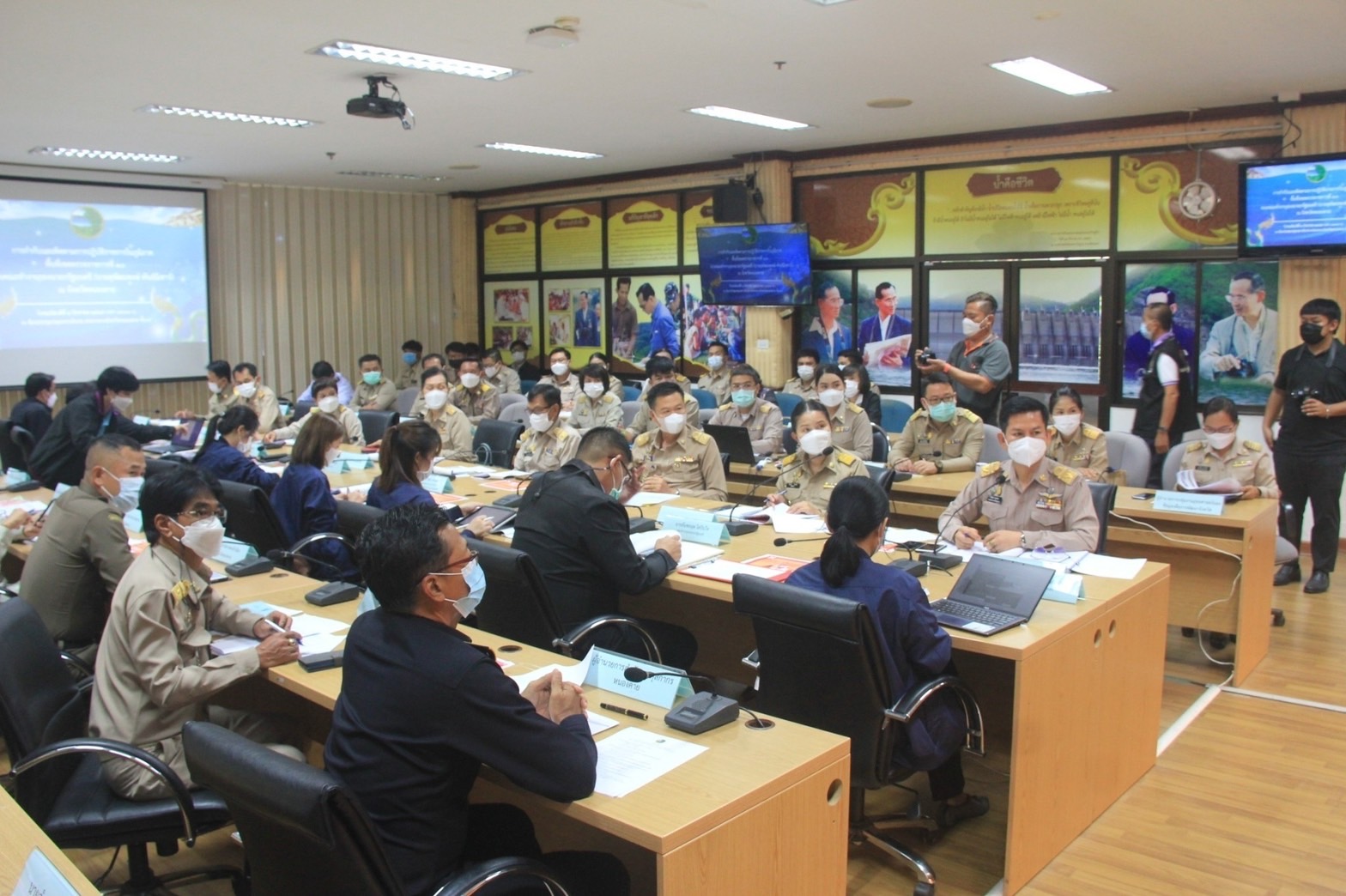 พช.หนองคาย ร่วมประชุมกำกับและติดตามการปฏิบัติราชการในภูมิภาค พื้นที่เขตตรวจราชการที่ 10 ของคณะทำงานรองนายกรัฐมนตรี (นายสุพัฒนพงษ์ พันธ์มีเชาว์) ณ จังหวัดหนองคาย