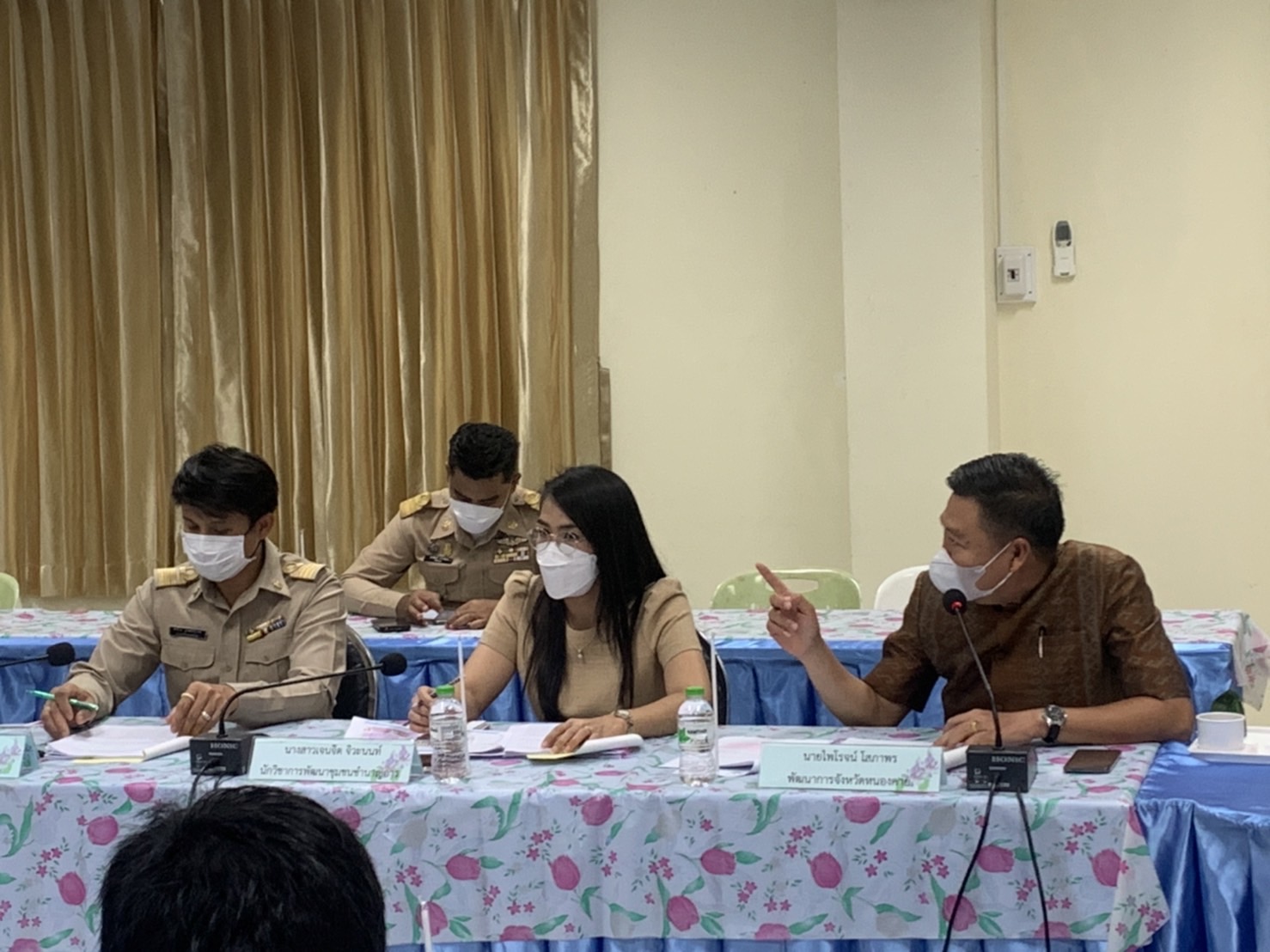 พช.หนองคาย ประชุมคณะกรรมการขับเคลื่อนศูนย์แสดงและจำหน่ายผลิตภัณฑ์ OTOP จังหวัดหนองคาย ครั้งที่  ๖/ ๒๕๖๕