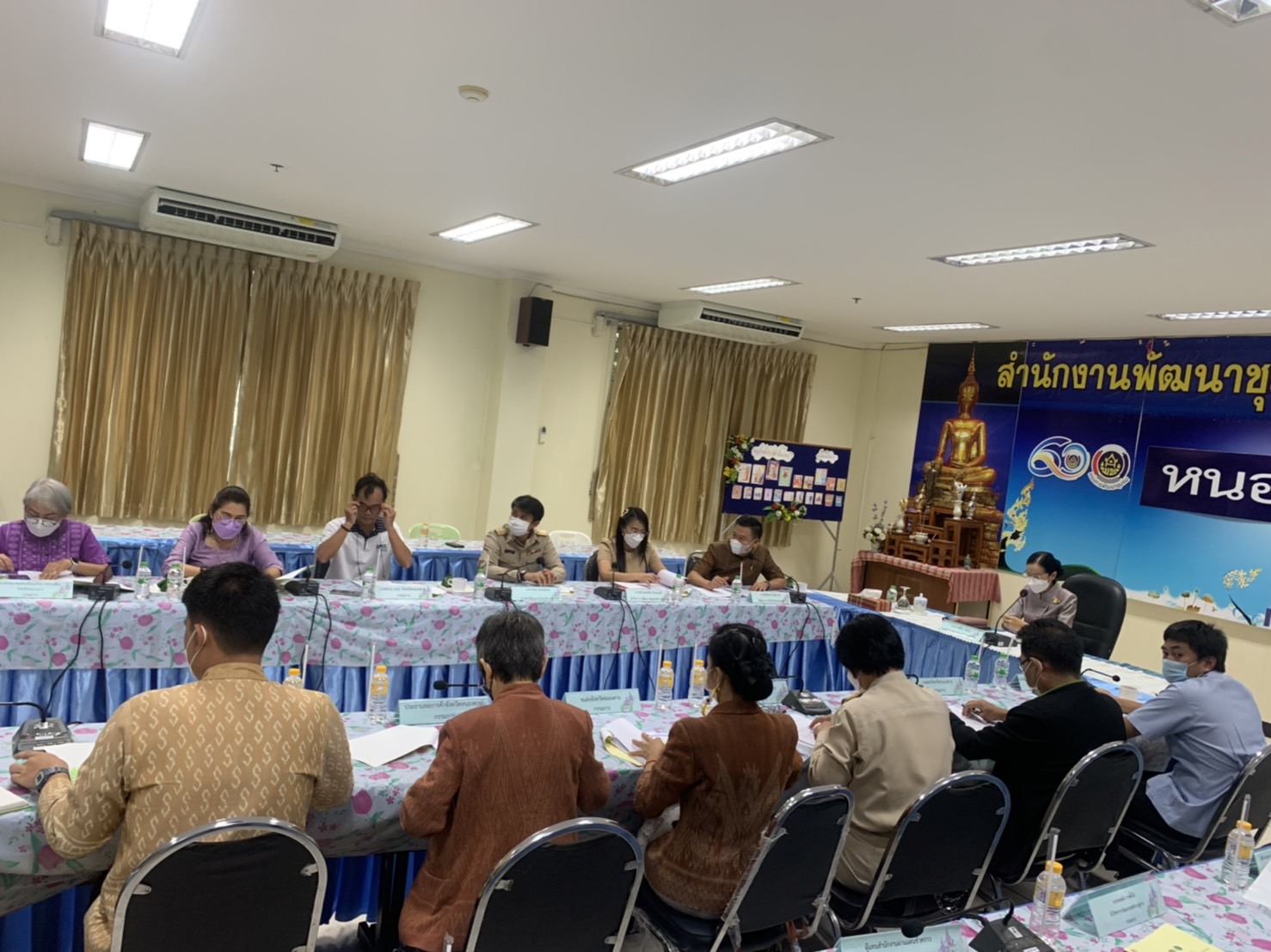 พช.หนองคาย ประชุมคณะกรรมการขับเคลื่อนศูนย์แสดงและจำหน่ายผลิตภัณฑ์ OTOP จังหวัดหนองคาย ครั้งที่  ๖/ ๒๕๖๕