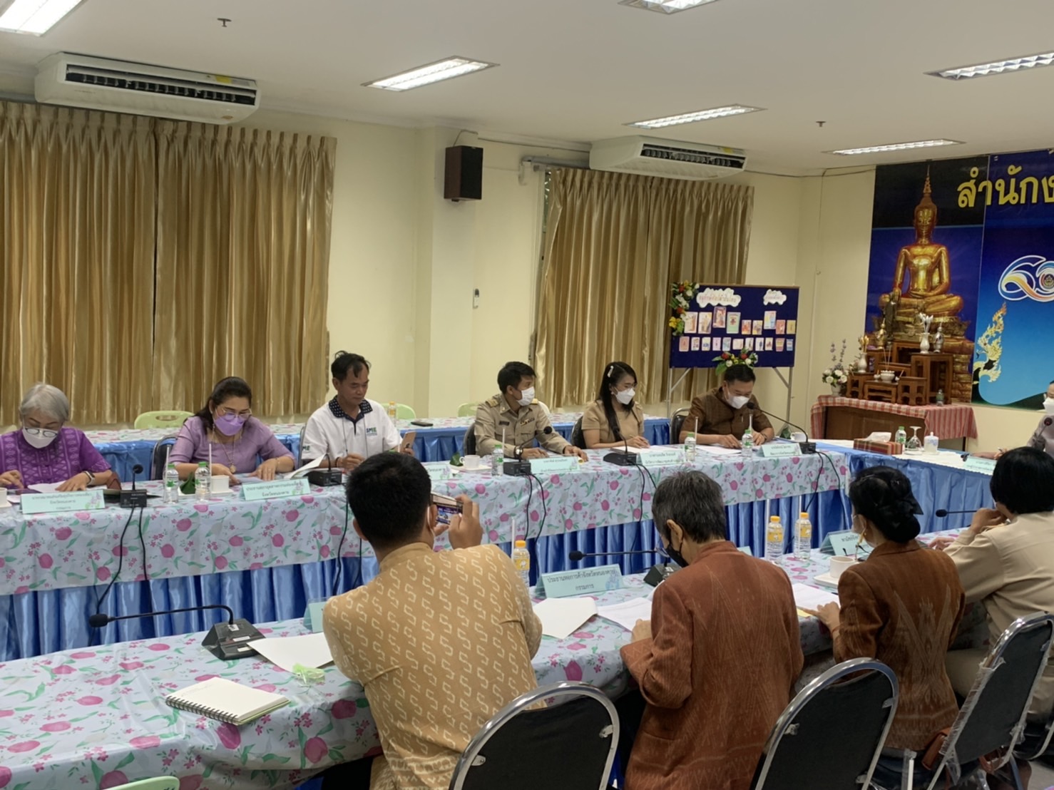 พช.หนองคาย ประชุมคณะกรรมการขับเคลื่อนศูนย์แสดงและจำหน่ายผลิตภัณฑ์ OTOP จังหวัดหนองคาย ครั้งที่  ๖/ ๒๕๖๕