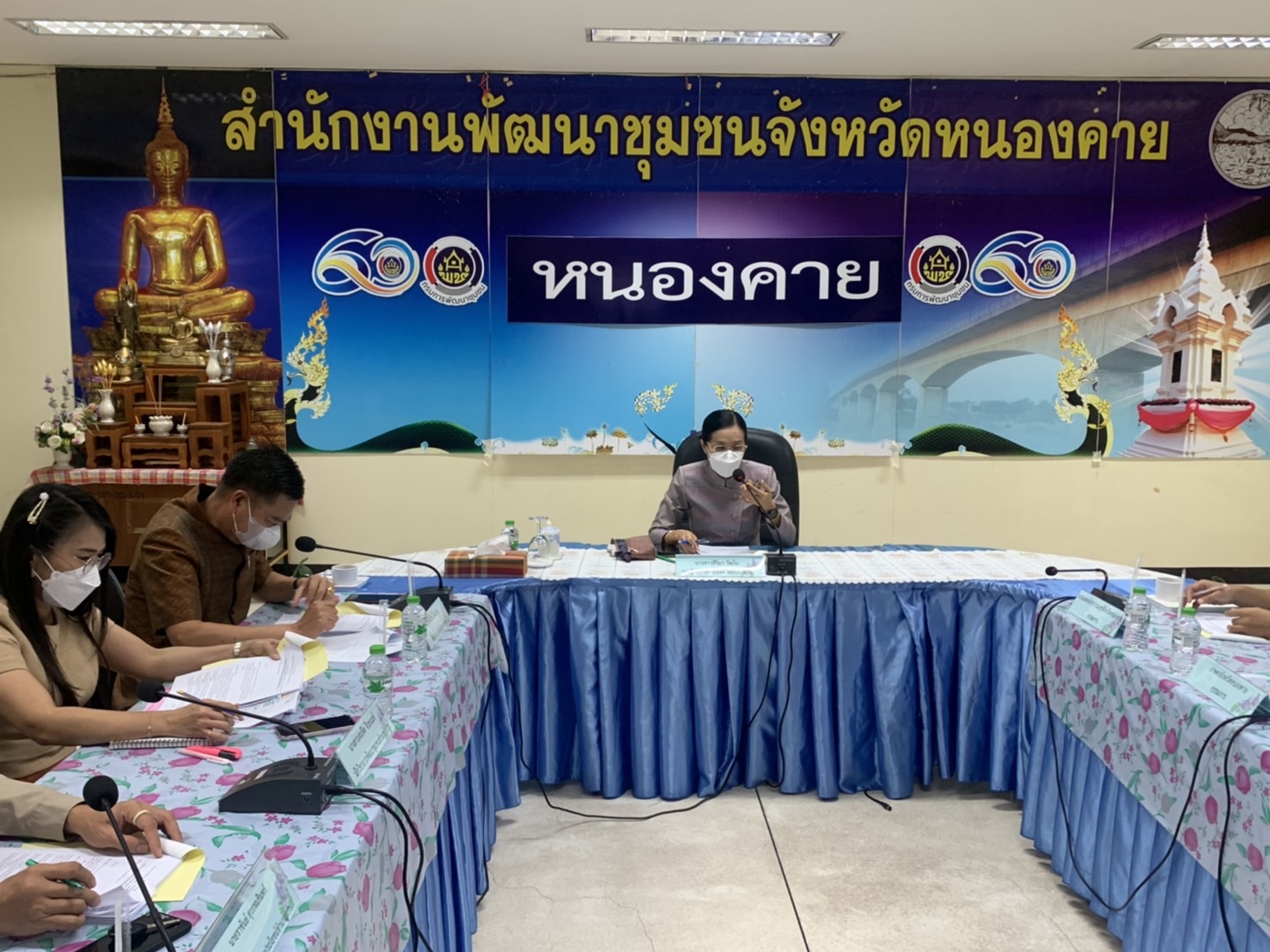 พช.หนองคาย ประชุมคณะกรรมการขับเคลื่อนศูนย์แสดงและจำหน่ายผลิตภัณฑ์ OTOP จังหวัดหนองคาย ครั้งที่  ๖/ ๒๕๖๕