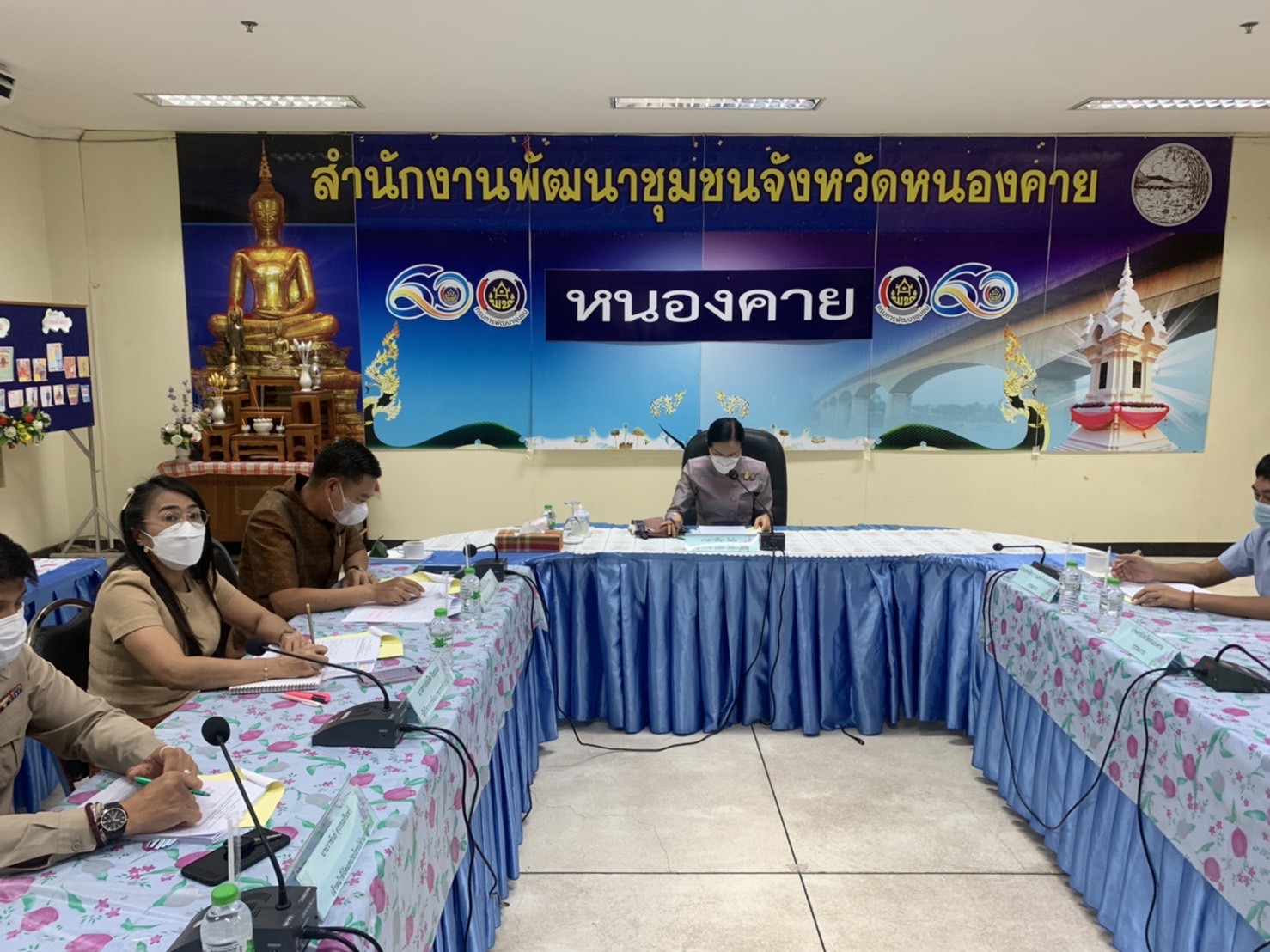 พช.หนองคาย ประชุมคณะกรรมการขับเคลื่อนศูนย์แสดงและจำหน่ายผลิตภัณฑ์ OTOP จังหวัดหนองคาย ครั้งที่  ๖/ ๒๕๖๕