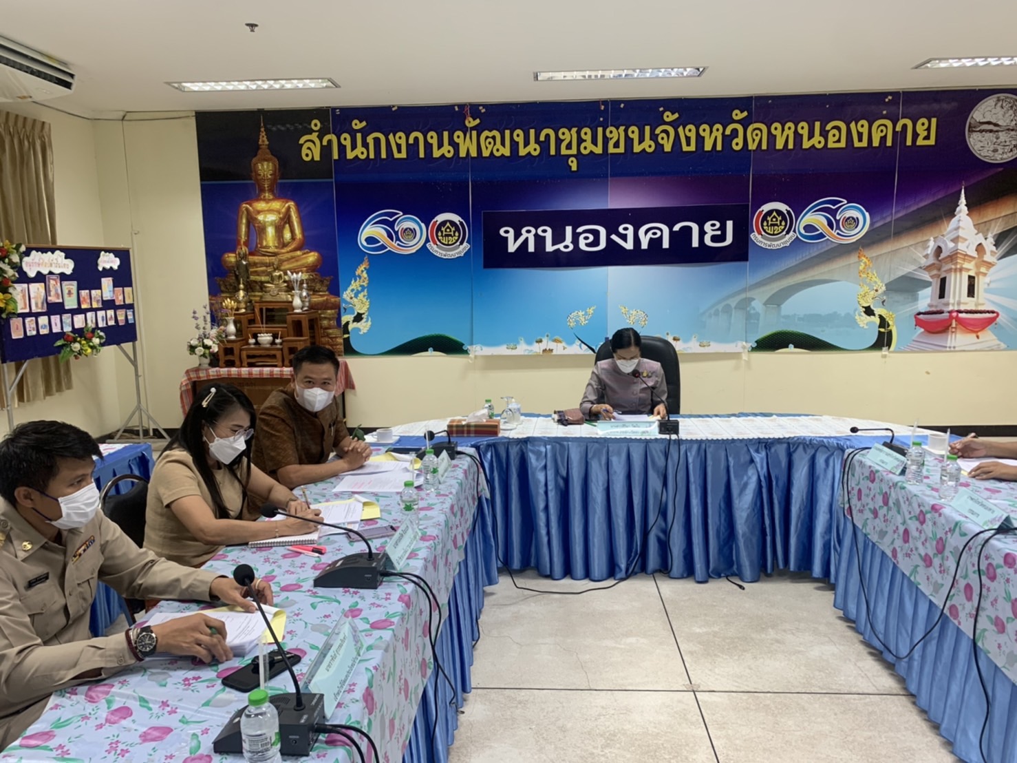 พช.หนองคาย ประชุมคณะกรรมการขับเคลื่อนศูนย์แสดงและจำหน่ายผลิตภัณฑ์ OTOP จังหวัดหนองคาย ครั้งที่  ๖/ ๒๕๖๕