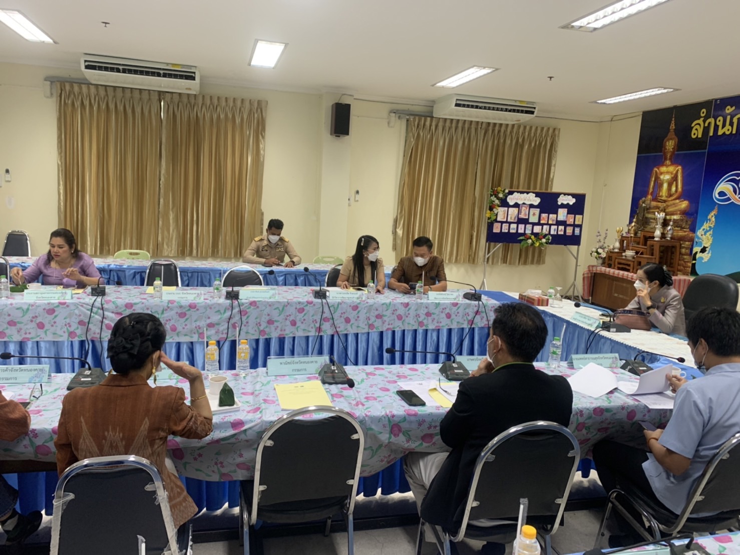 พช.หนองคาย ประชุมคณะกรรมการขับเคลื่อนศูนย์แสดงและจำหน่ายผลิตภัณฑ์ OTOP จังหวัดหนองคาย ครั้งที่  ๖/ ๒๕๖๕