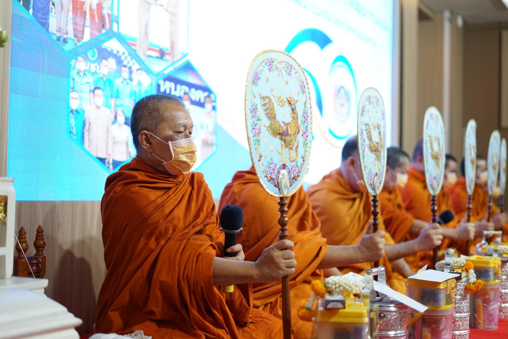 พช.หนองคาย จัดกิจกรรมทำบุญเนื่องในโอกาสวันคล้ายวันก่อตั้งกรมการพัฒนาชุมชน ครบรอบ 60 ปี