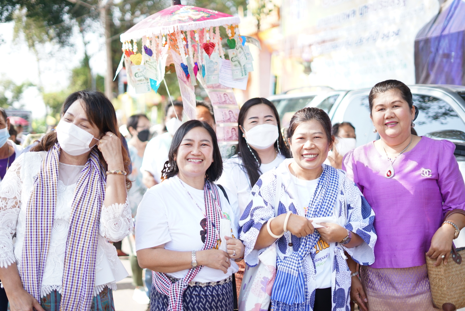 พช.หนองคาย ร่วม พิธีทอดกฐินสามัคคี กองทุนหมู่บ้านและชุมชนเมืองแห่งชาติ ณ วัดท่าทรายสะอาด อำเภอศรีเชียงใหม่