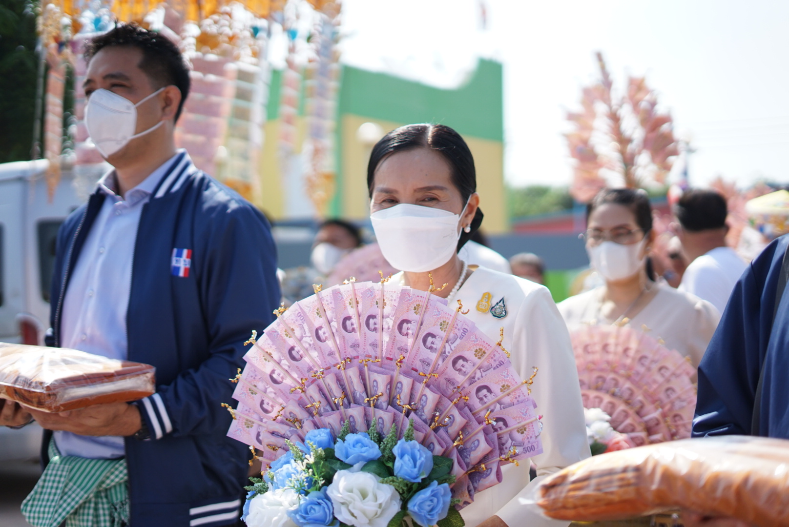 พช.หนองคาย ร่วม พิธีทอดกฐินสามัคคี กองทุนหมู่บ้านและชุมชนเมืองแห่งชาติ ณ วัดท่าทรายสะอาด อำเภอศรีเชียงใหม่