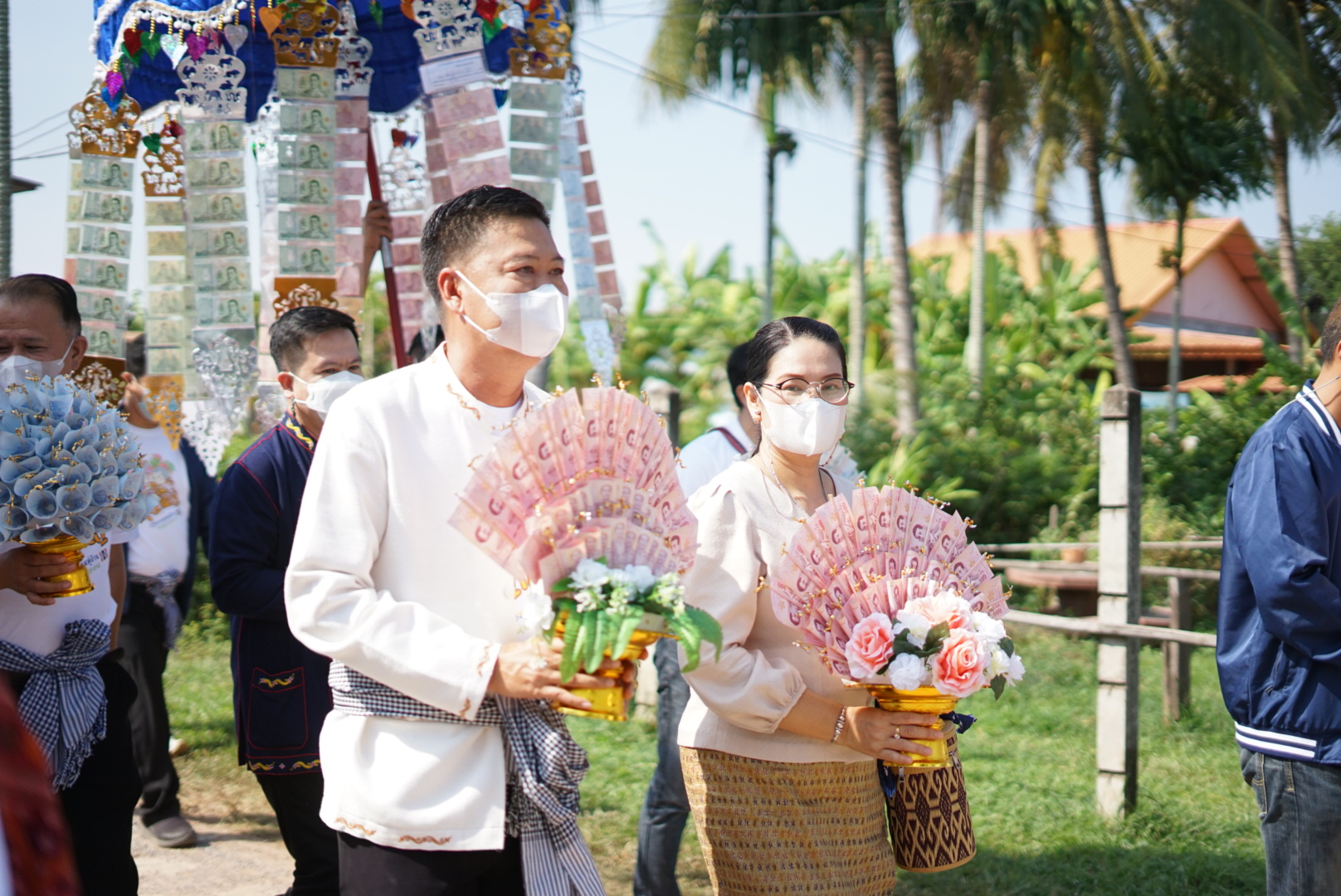 พช.หนองคาย ร่วม พิธีทอดกฐินสามัคคี กองทุนหมู่บ้านและชุมชนเมืองแห่งชาติ ณ วัดท่าทรายสะอาด อำเภอศรีเชียงใหม่