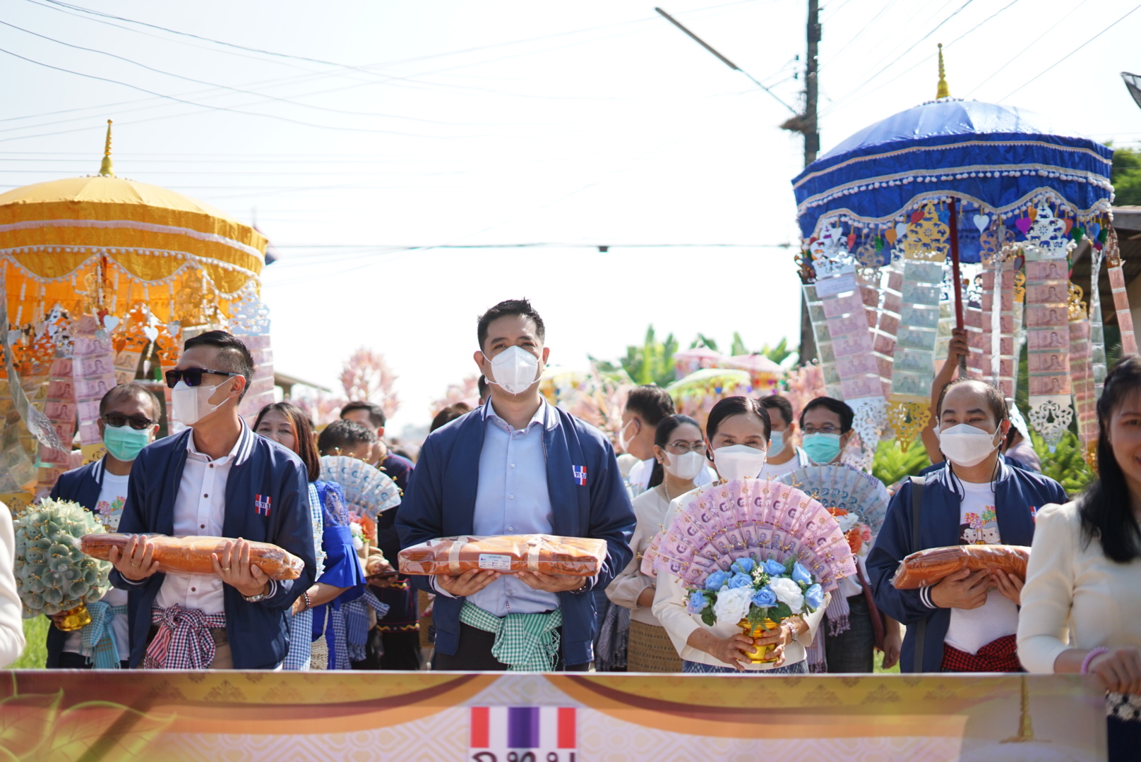พช.หนองคาย ร่วม พิธีทอดกฐินสามัคคี กองทุนหมู่บ้านและชุมชนเมืองแห่งชาติ ณ วัดท่าทรายสะอาด อำเภอศรีเชียงใหม่