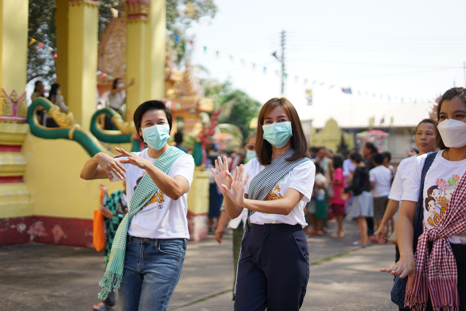 พช.หนองคาย ร่วม พิธีทอดกฐินสามัคคี กองทุนหมู่บ้านและชุมชนเมืองแห่งชาติ ณ วัดท่าทรายสะอาด อำเภอศรีเชียงใหม่
